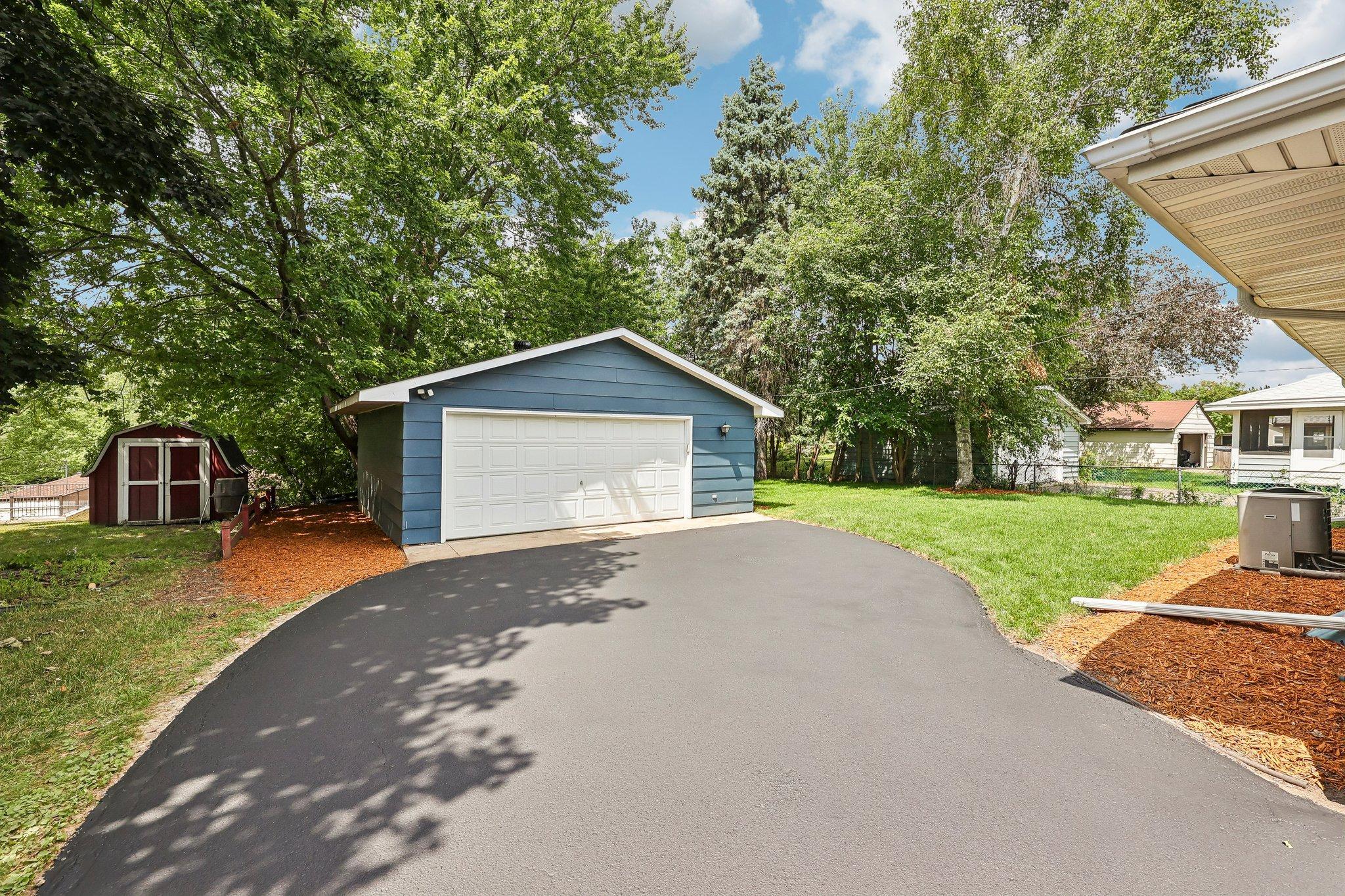 View of Residential at 1625 Flag Avenue, Golden Valley MN 55427, Golden Valley (26 of 33) - Mike Wilen | Minnesota Team Real Estate