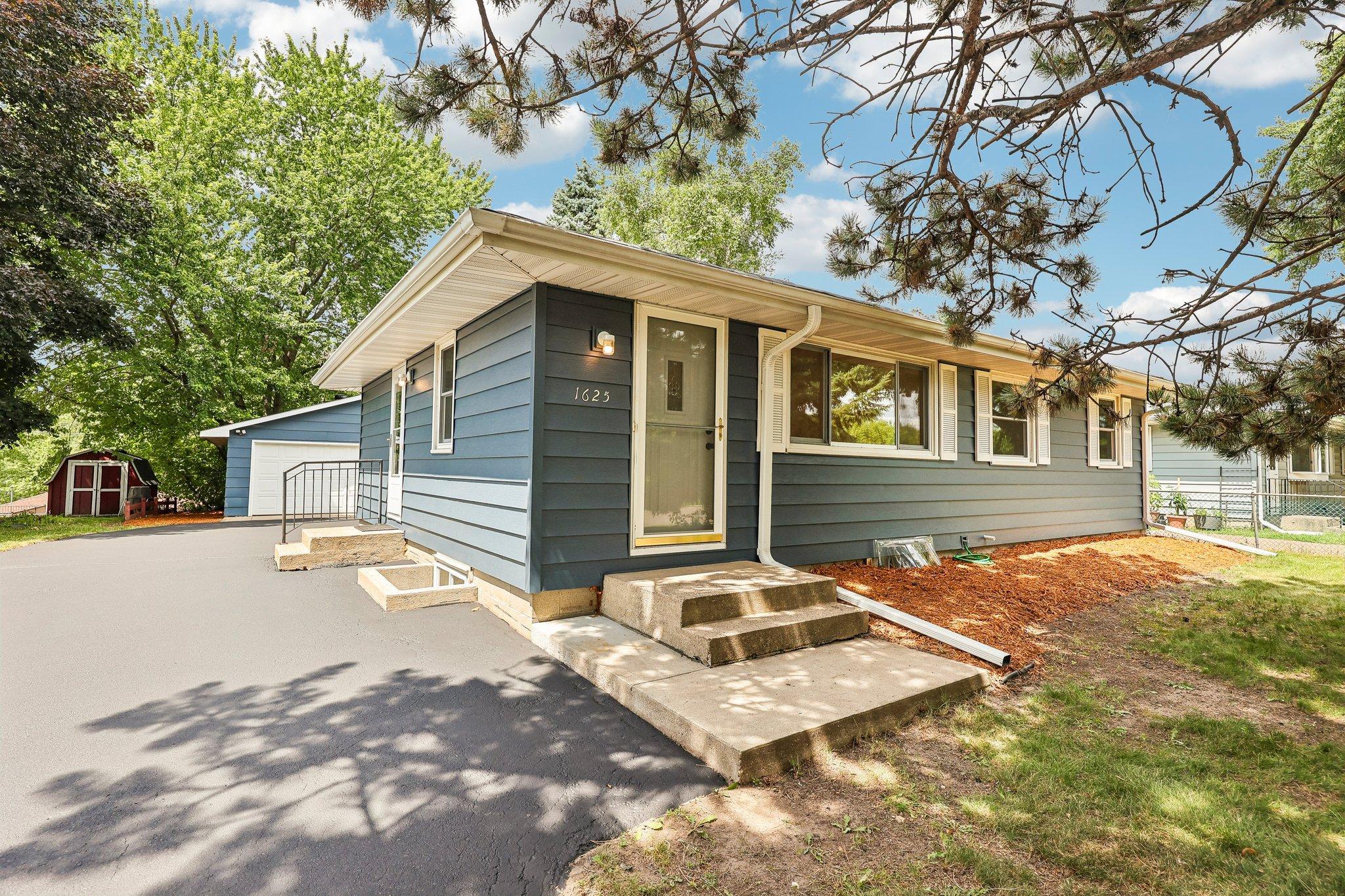 View of Residential at 1625 Flag Avenue, Golden Valley MN 55427, Golden Valley (2 of 33) - Mike Wilen | Minnesota Team Real Estate