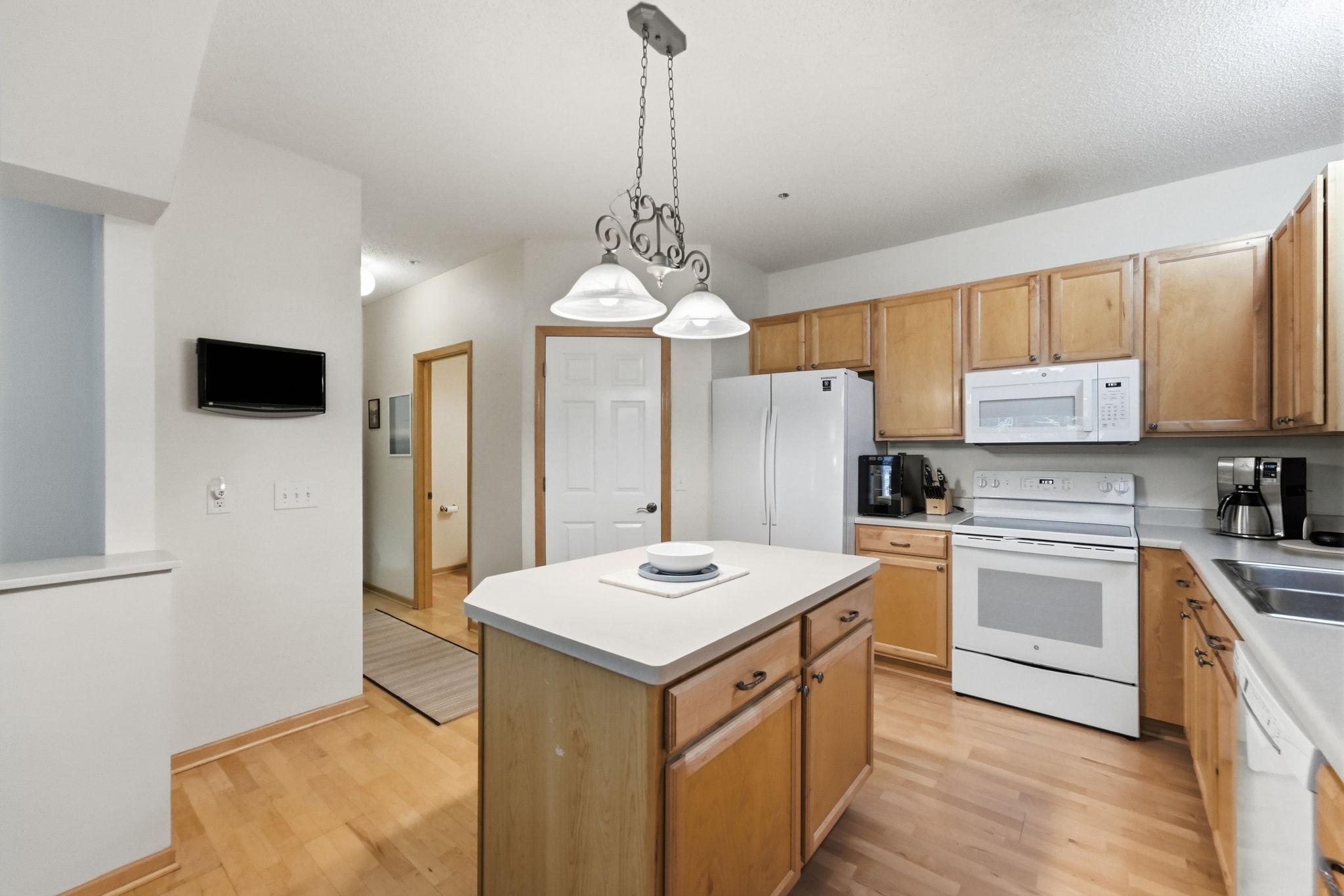 View of Residential at 111302 Village Road #2, Chaska MN 55318, Chaska (18 of 41) - Mike Wilen | Minnesota Team Real Estate