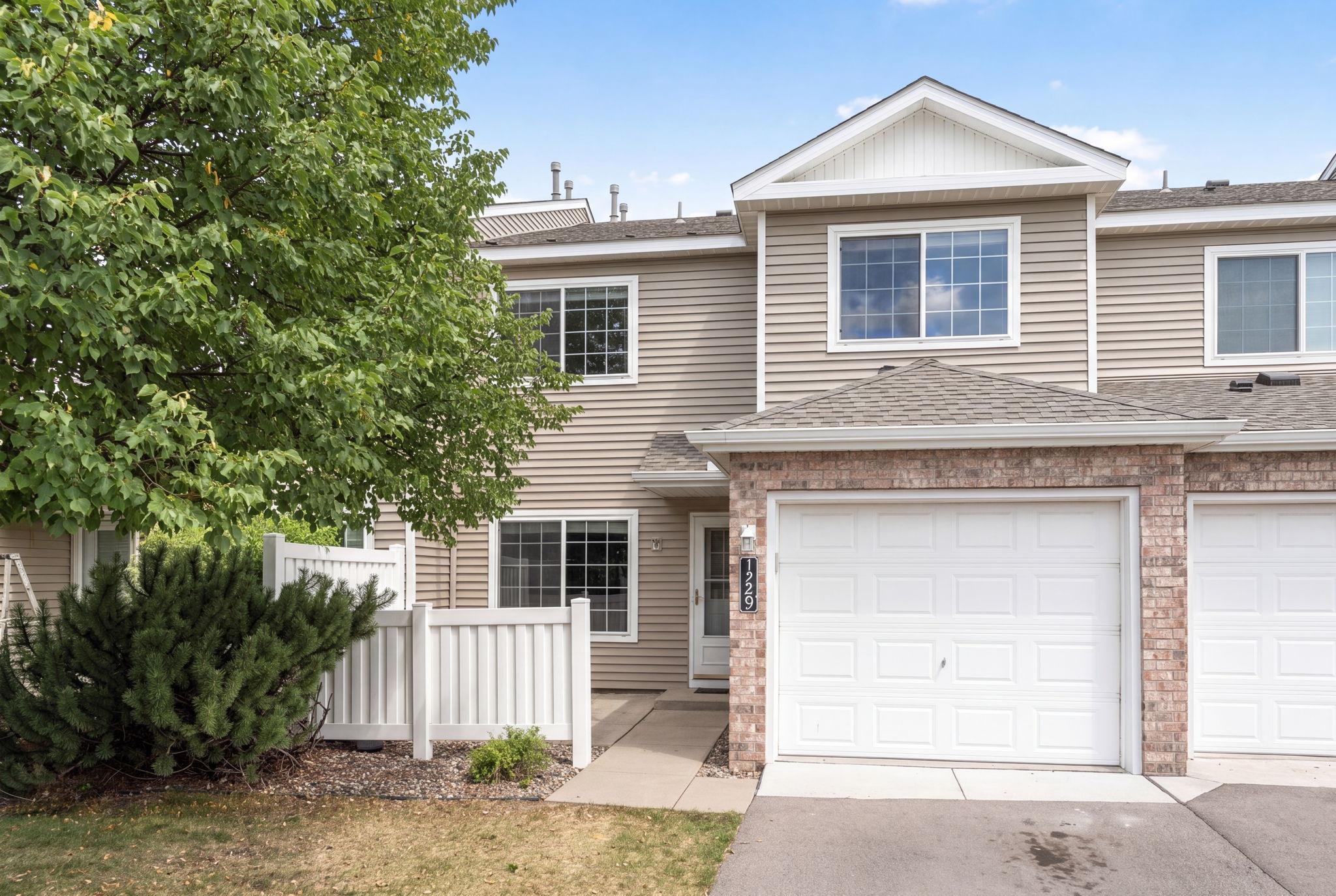 View of (TH) Side x Side at 1229 Highpoint Curve, Shakopee - Mike Wilen | Minnesota Team Real Estate