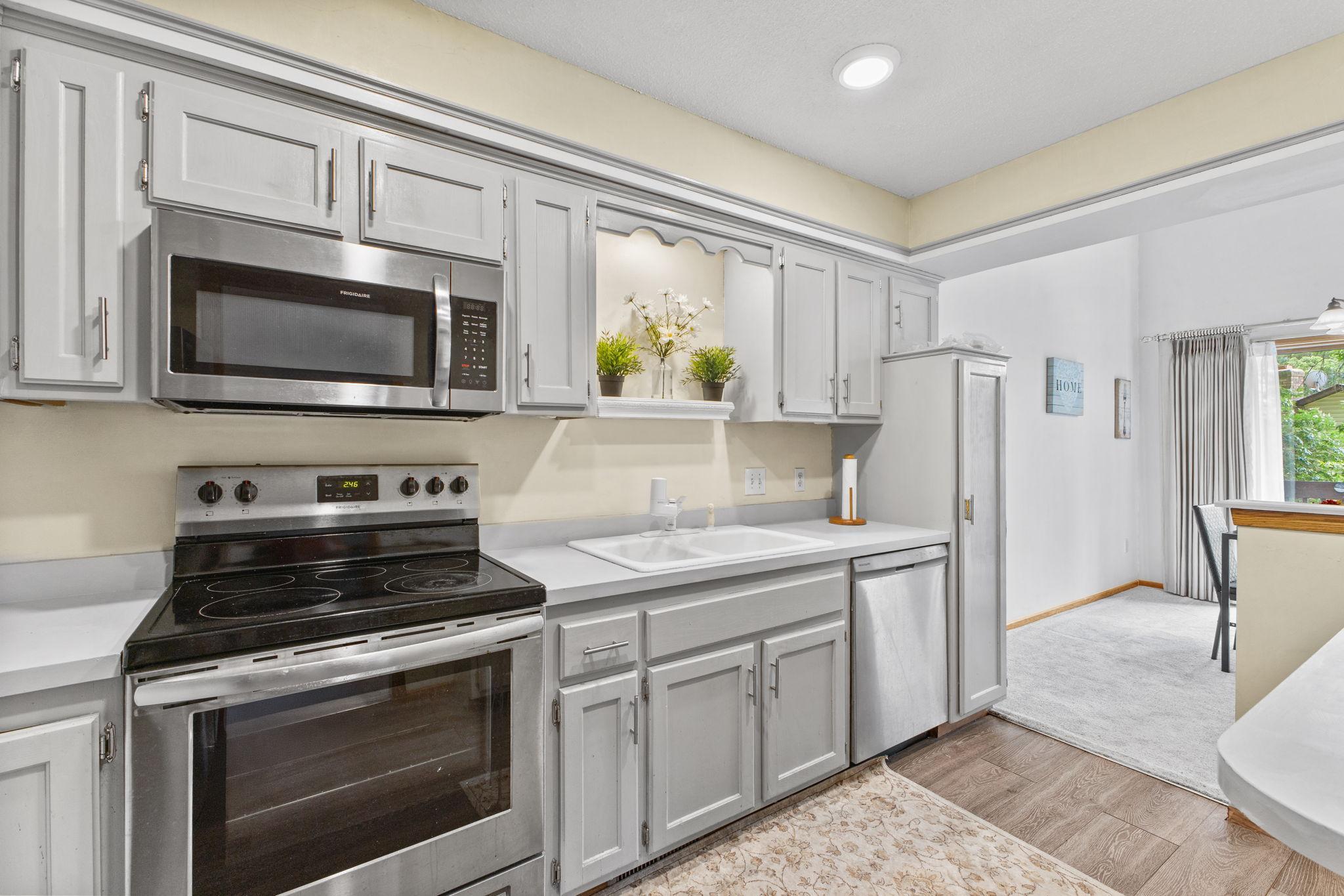 View of Residential at 5662 Royal Oaks Drive, Shoreview MN 55126, Shoreview (13 of 32) - Mike Wilen | Minnesota Team Real Estate