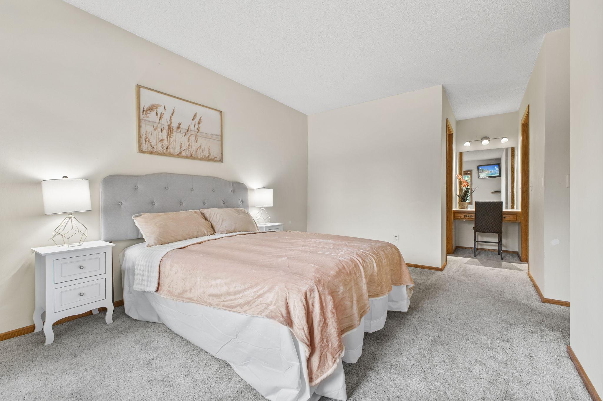 View of Residential at 5662 Royal Oaks Drive, Shoreview MN 55126, Shoreview (15 of 32) - Mike Wilen | Minnesota Team Real Estate