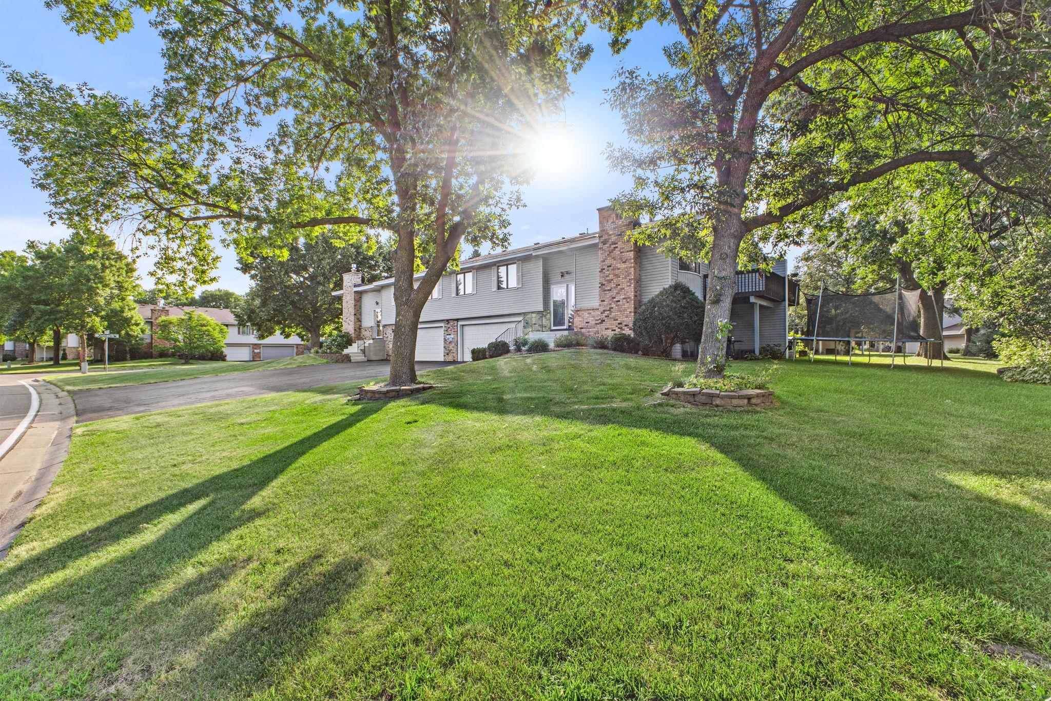 View of Residential at 5662 Royal Oaks Drive, Shoreview MN 55126, Shoreview (28 of 32) - Mike Wilen | Minnesota Team Real Estate