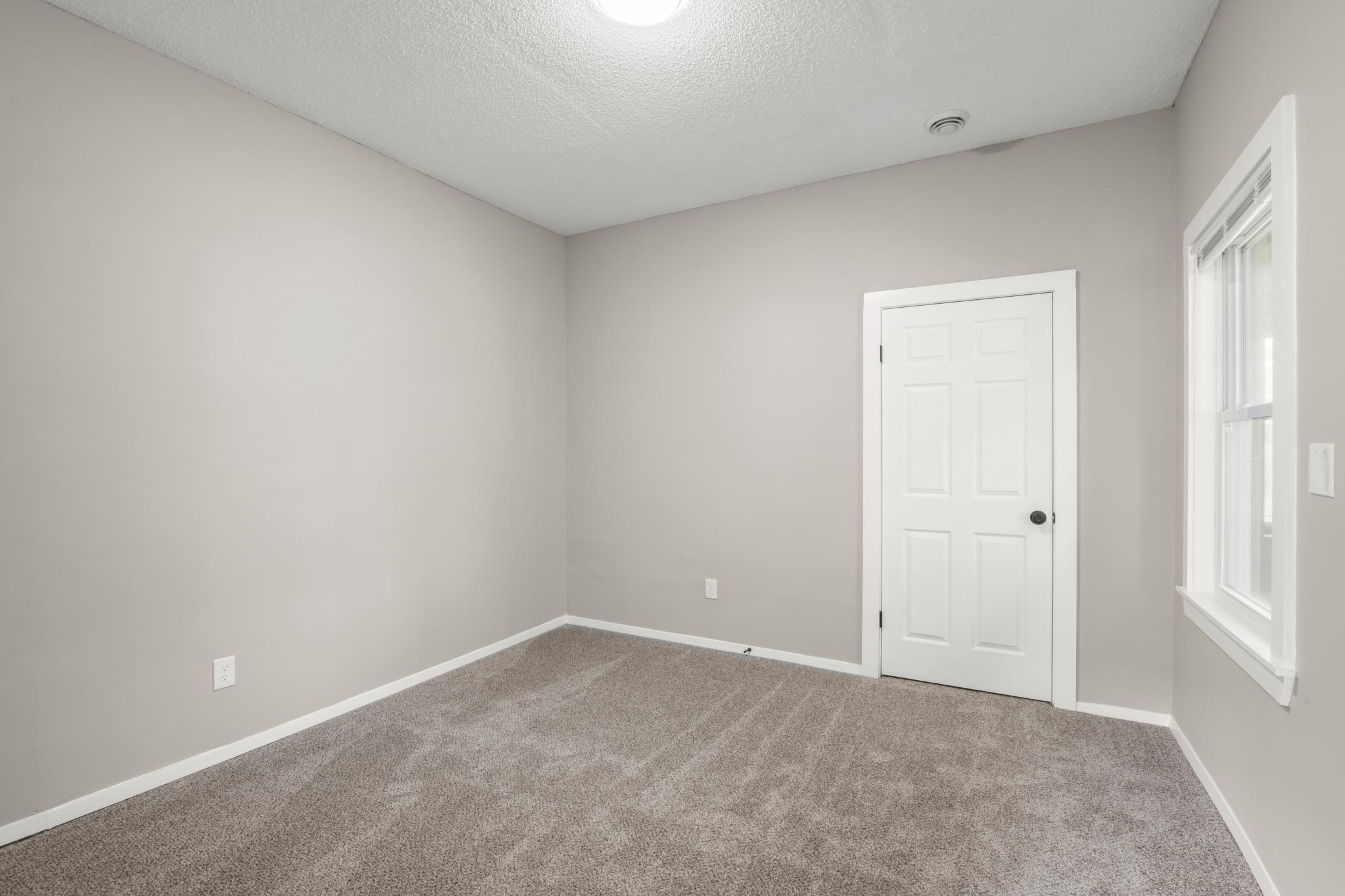 View of Residential Income at 1237 Knox Avenue, Minneapolis MN 55411, Minneapolis (18 of 26) - Mike Wilen | Minnesota Team Real Estate