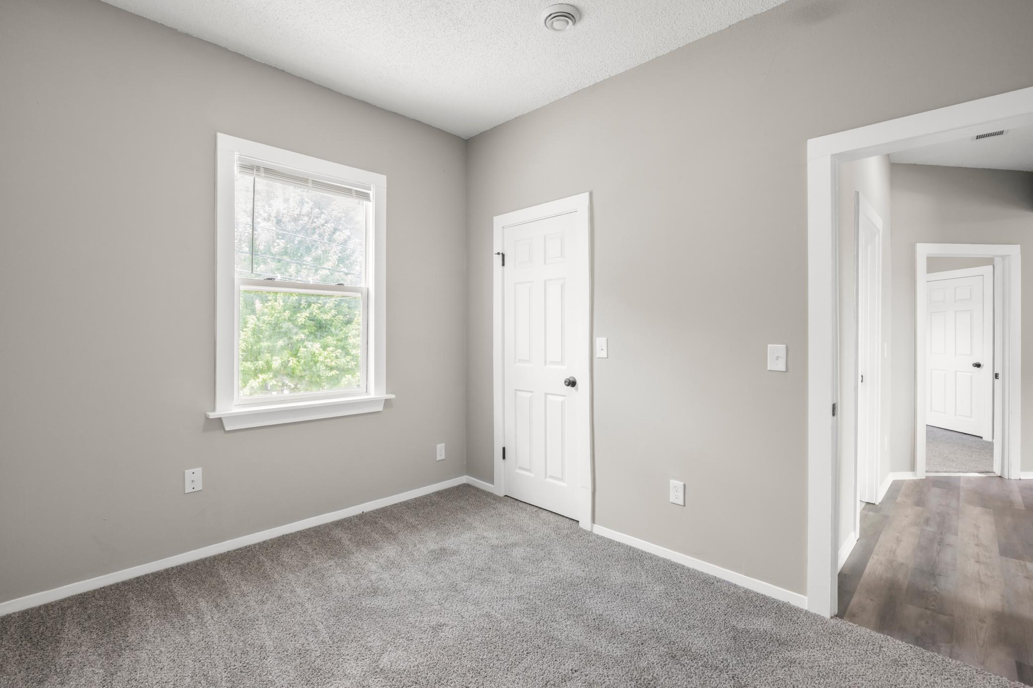 View of Residential Income at 1237 Knox Avenue, Minneapolis MN 55411, Minneapolis (16 of 26) - Mike Wilen | Minnesota Team Real Estate