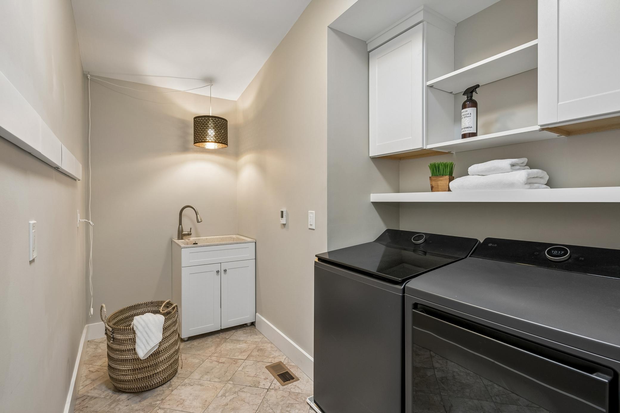 View of Residential at 4160 Utica Avenue, Saint Louis Park MN 55416, Saint Louis Park (22 of 31) - Mike Wilen | Minnesota Team Real Estate