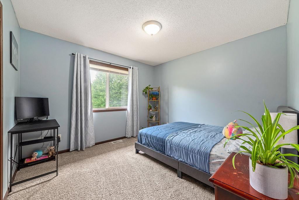 View of Residential at 22363 Jed Drive, Rogers MN 55374, Rogers (22 of 42) - Mike Wilen | Minnesota Team Real Estate