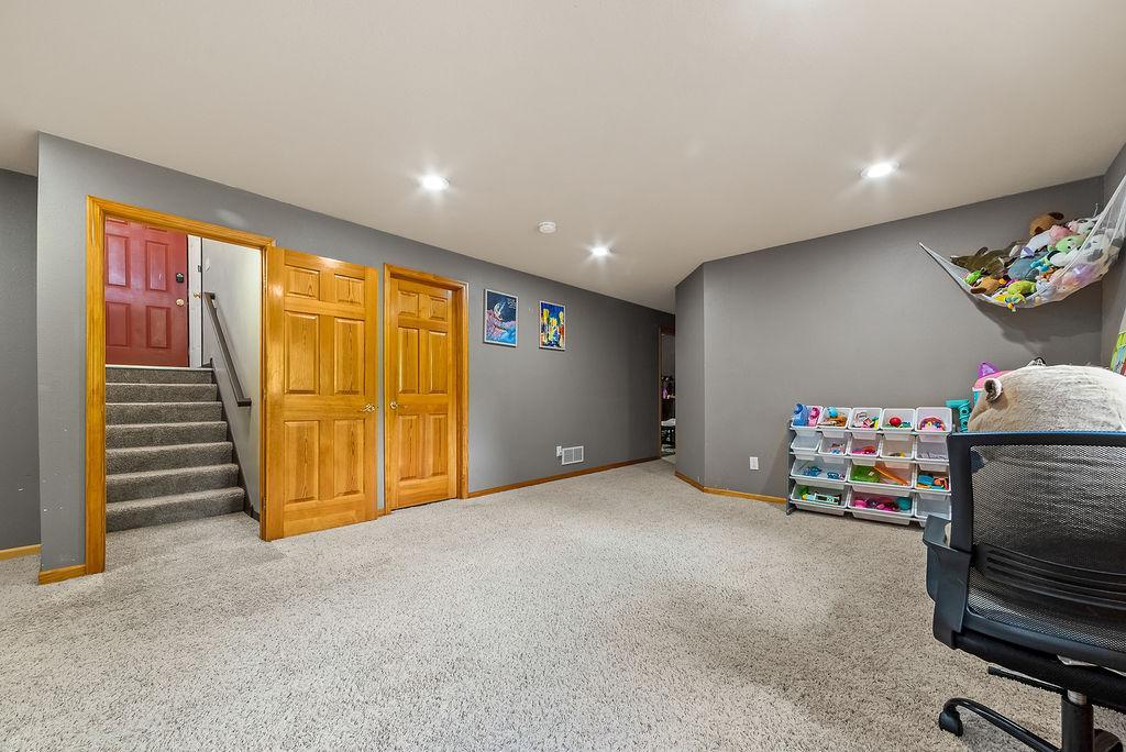 View of Residential at 22363 Jed Drive, Rogers MN 55374, Rogers (32 of 42) - Mike Wilen | Minnesota Team Real Estate
