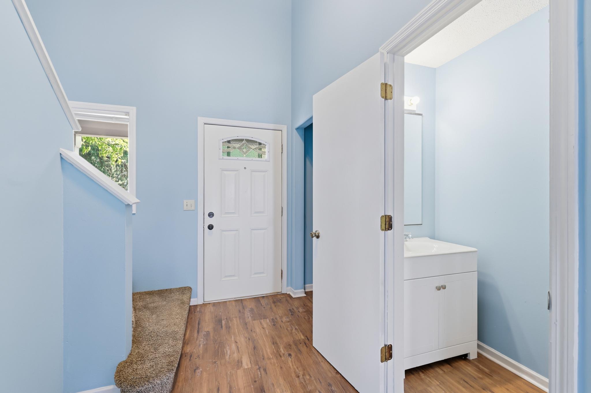 View of Residential at 2613 Emerson Avenue, Minneapolis MN 55411, Minneapolis (21 of 26) - Mike Wilen | Minnesota Team Real Estate
