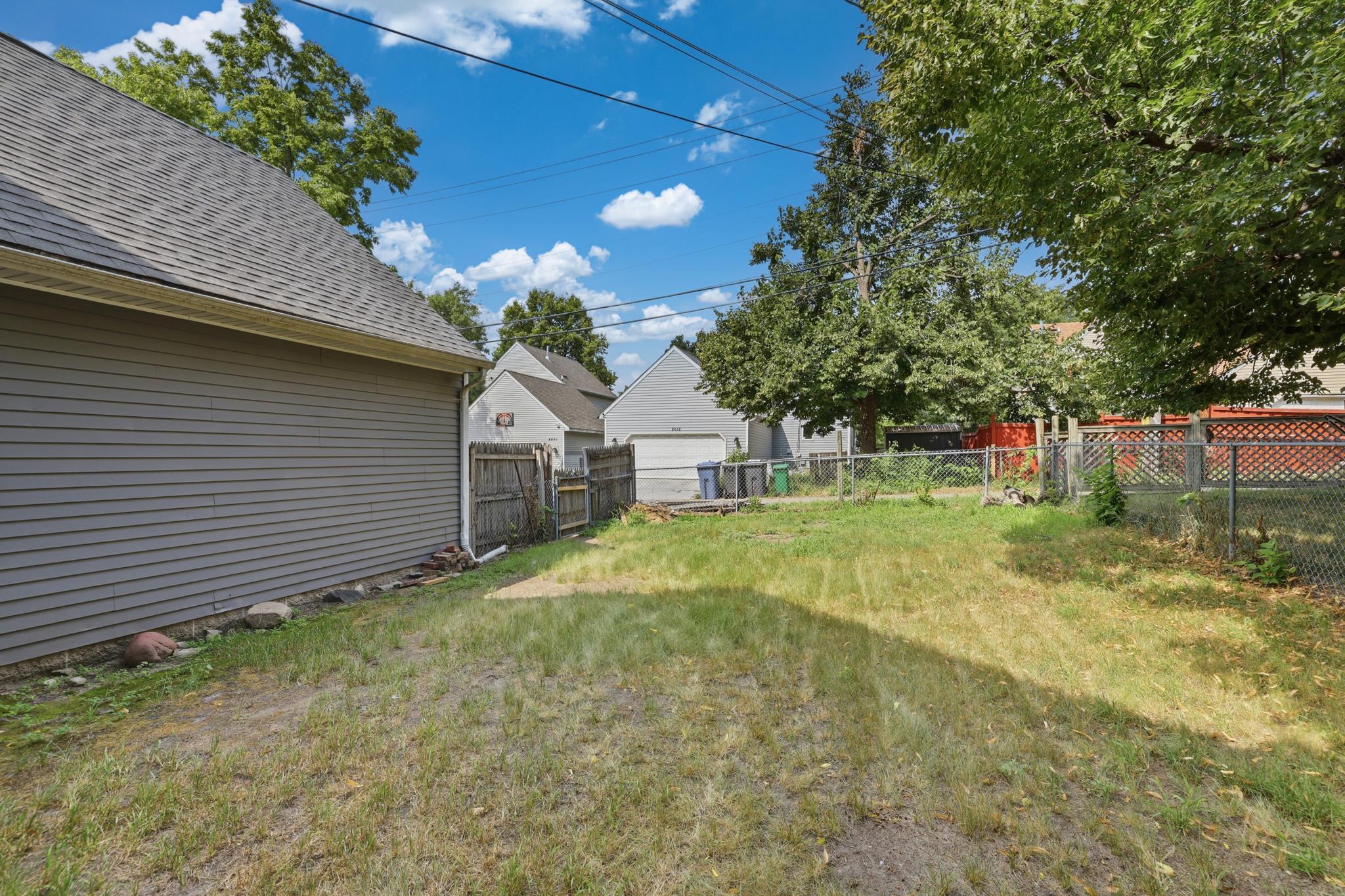 View of Residential at 2613 Emerson Avenue, Minneapolis MN 55411, Minneapolis (2 of 26) - Mike Wilen | Minnesota Team Real Estate