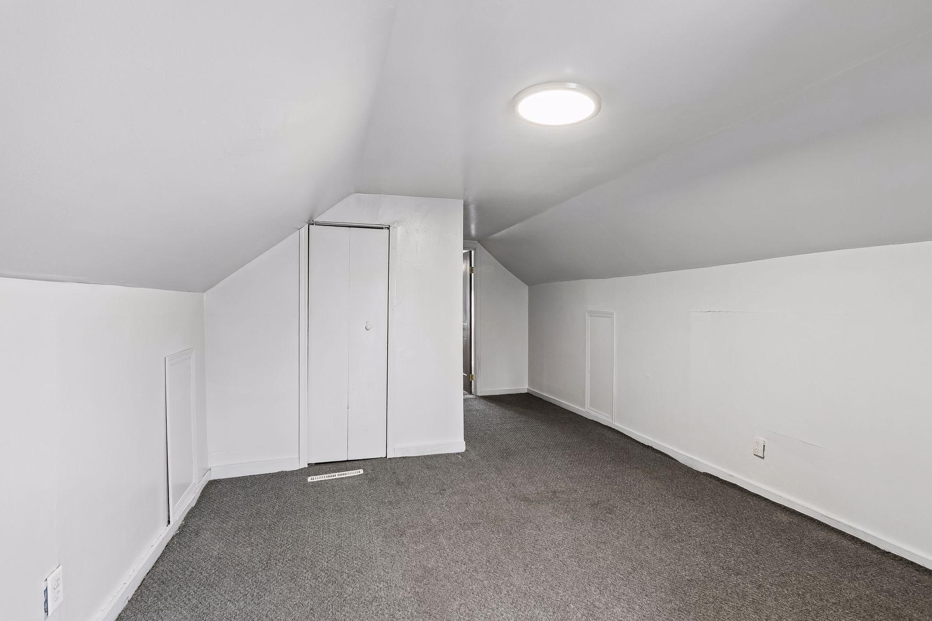 View of Residential Income at 2326 Bryant Avenue, Minneapolis MN 55411, Minneapolis (22 of 46) - Mike Wilen | Minnesota Team Real Estate