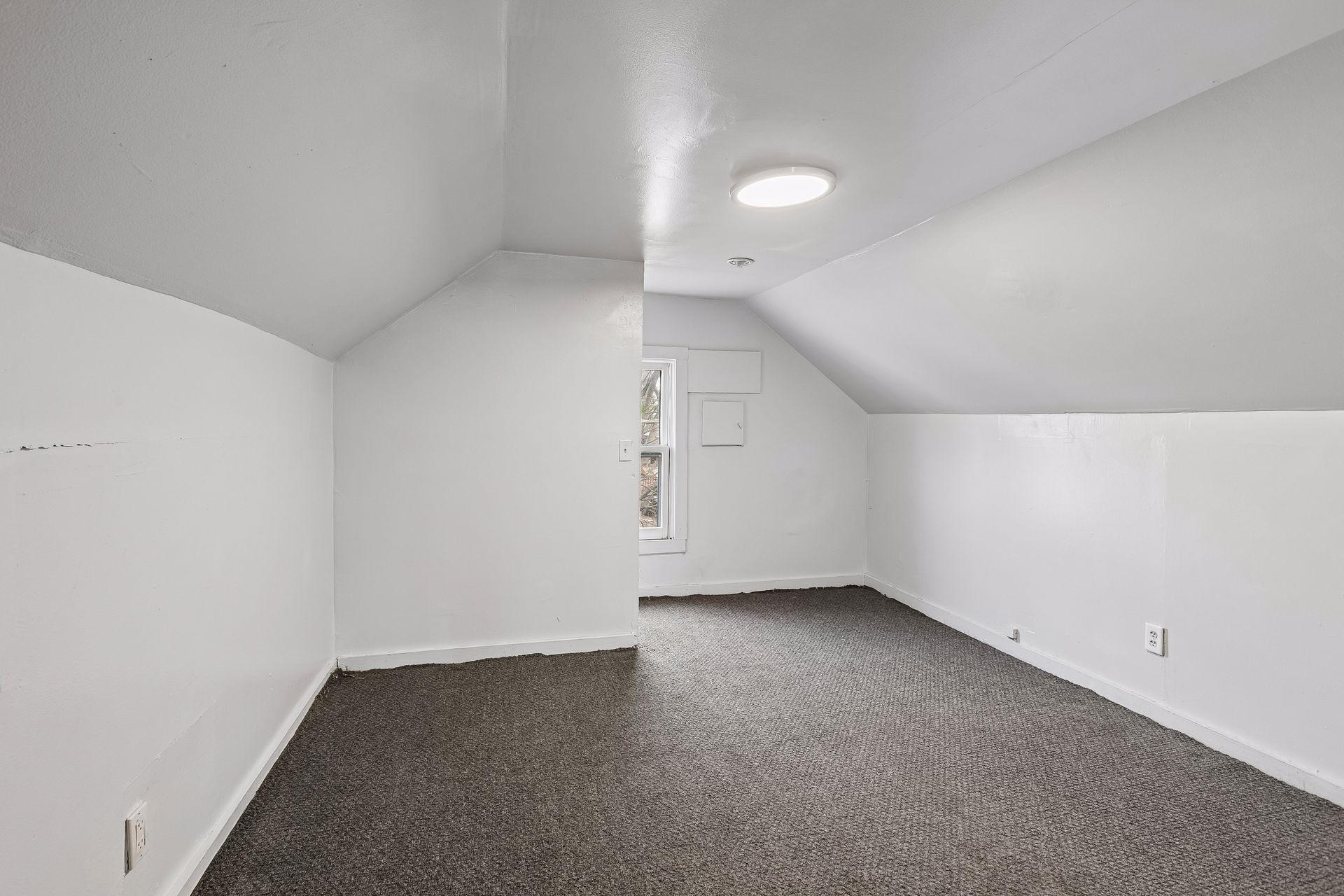 View of Residential Income at 2326 Bryant Avenue, Minneapolis MN 55411, Minneapolis (23 of 46) - Mike Wilen | Minnesota Team Real Estate