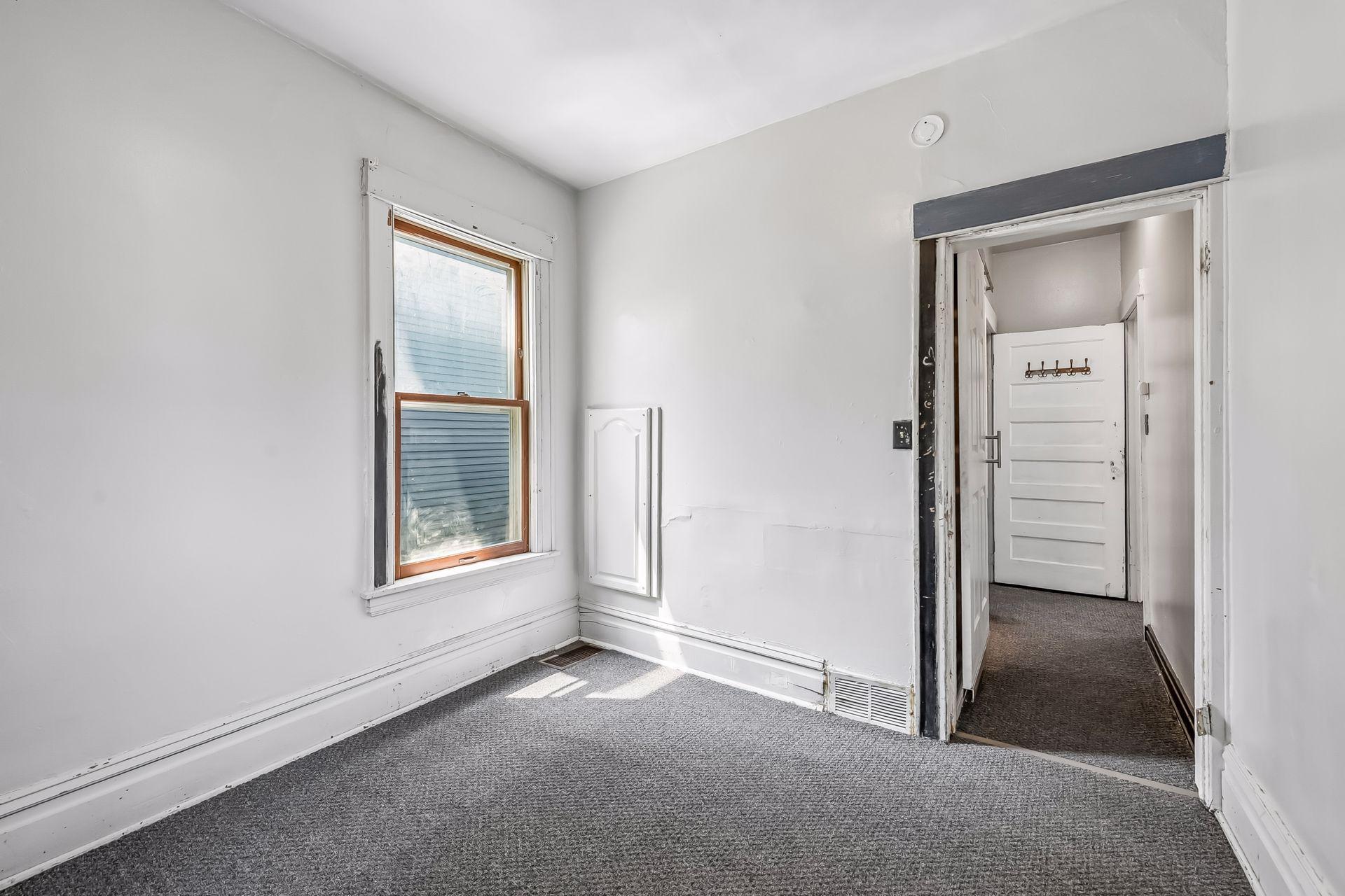 View of Residential Income at 2326 Bryant Avenue, Minneapolis MN 55411, Minneapolis (38 of 46) - Mike Wilen | Minnesota Team Real Estate