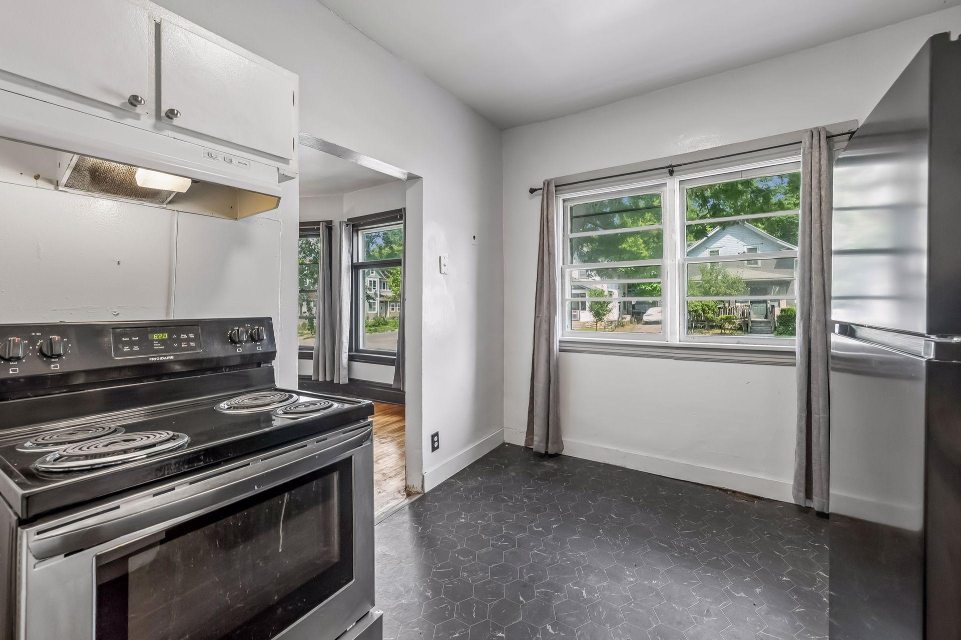 View of Residential Income at 2326 Bryant Avenue, Minneapolis MN 55411, Minneapolis (36 of 46) - Mike Wilen | Minnesota Team Real Estate