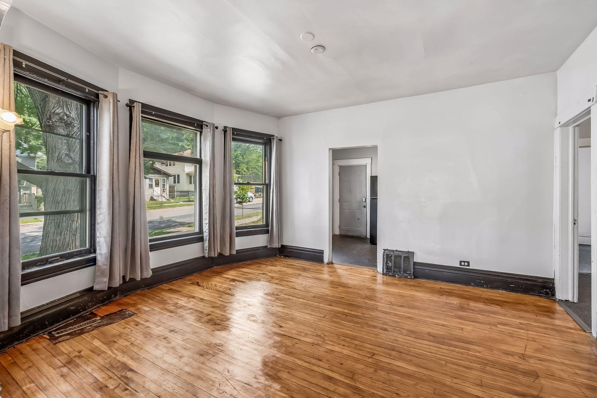 View of Residential Income at 2326 Bryant Avenue, Minneapolis MN 55411, Minneapolis (31 of 46) - Mike Wilen | Minnesota Team Real Estate