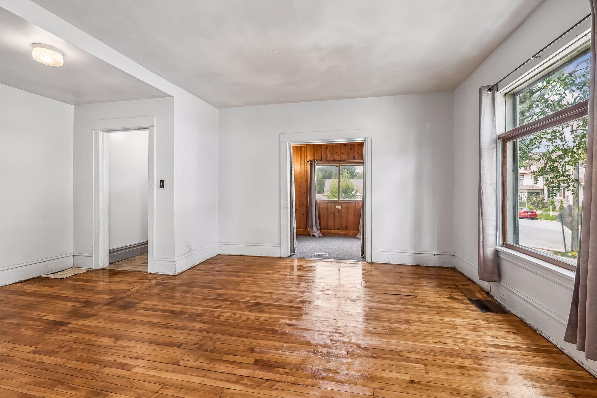 View of Residential Income at 2326 Bryant Avenue, Minneapolis MN 55411, Minneapolis (29 of 46) - Mike Wilen | Minnesota Team Real Estate