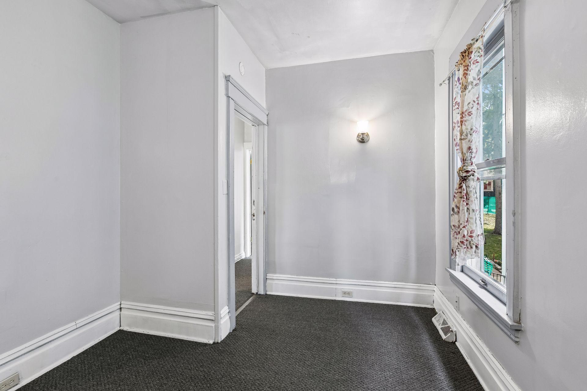 View of Residential Income at 2326 Bryant Avenue, Minneapolis MN 55411, Minneapolis (44 of 96) - Mike Wilen | Minnesota Team Real Estate
