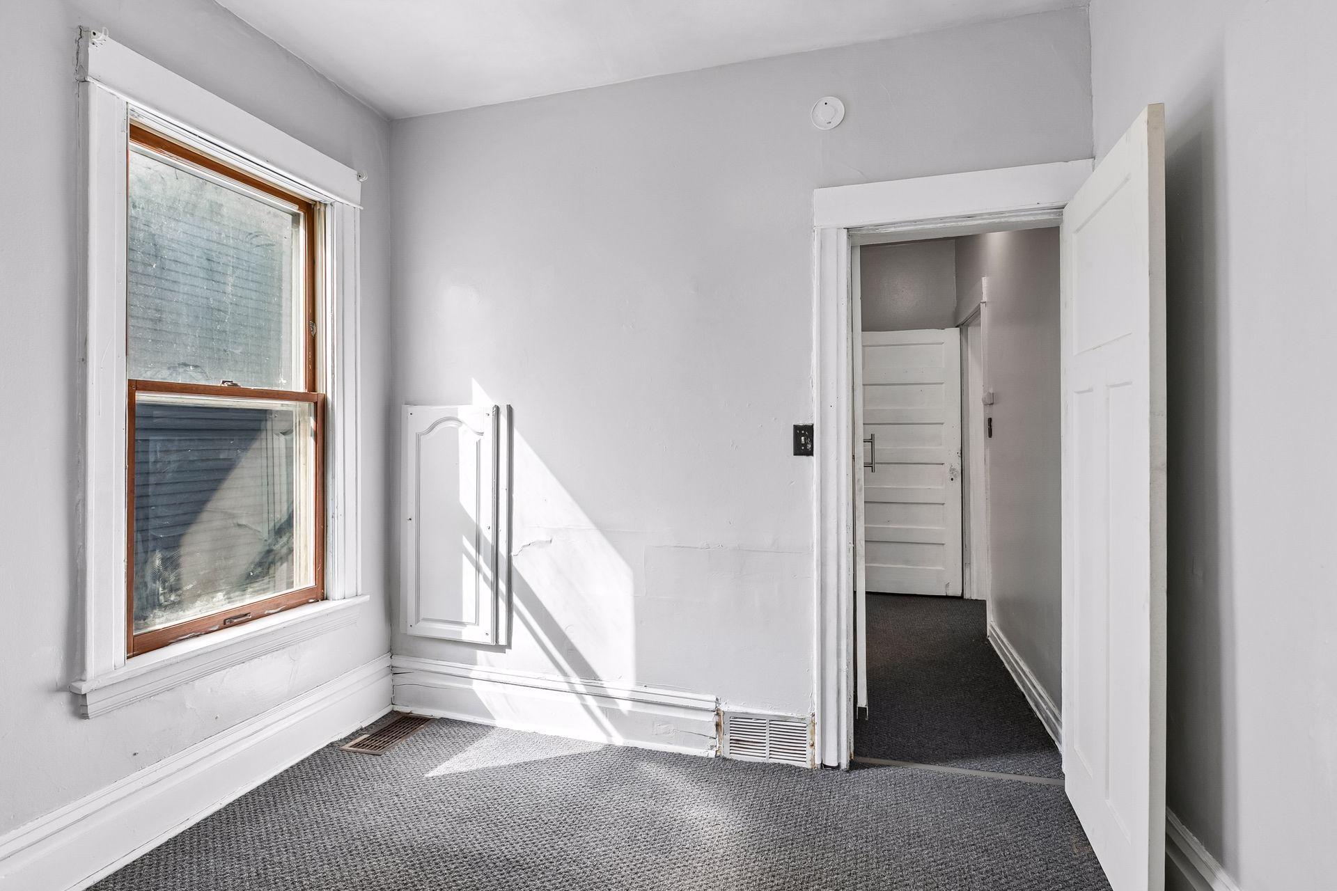 View of Residential Income at 2326 Bryant Avenue, Minneapolis MN 55411, Minneapolis (36 of 96) - Mike Wilen | Minnesota Team Real Estate