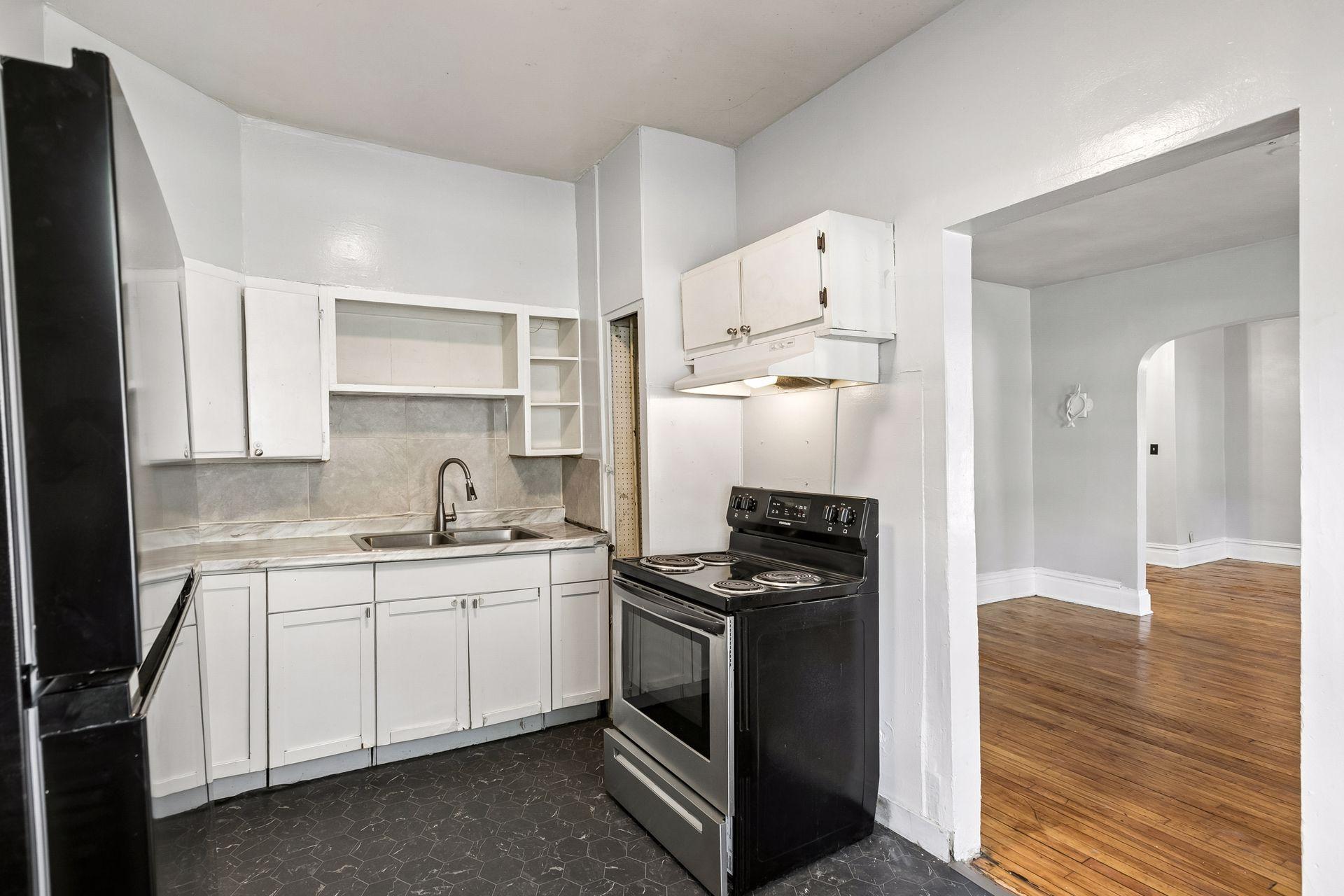 View of Residential Income at 2326 Bryant Avenue, Minneapolis MN 55411, Minneapolis (30 of 96) - Mike Wilen | Minnesota Team Real Estate