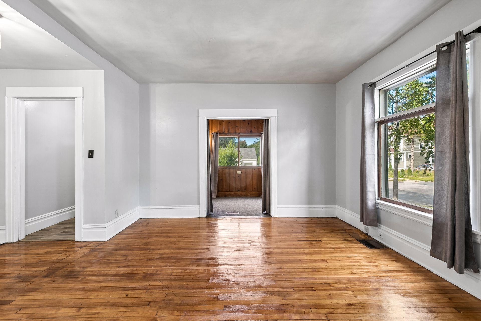 View of Residential Income at 2326 Bryant Avenue, Minneapolis MN 55411, Minneapolis (14 of 96) - Mike Wilen | Minnesota Team Real Estate