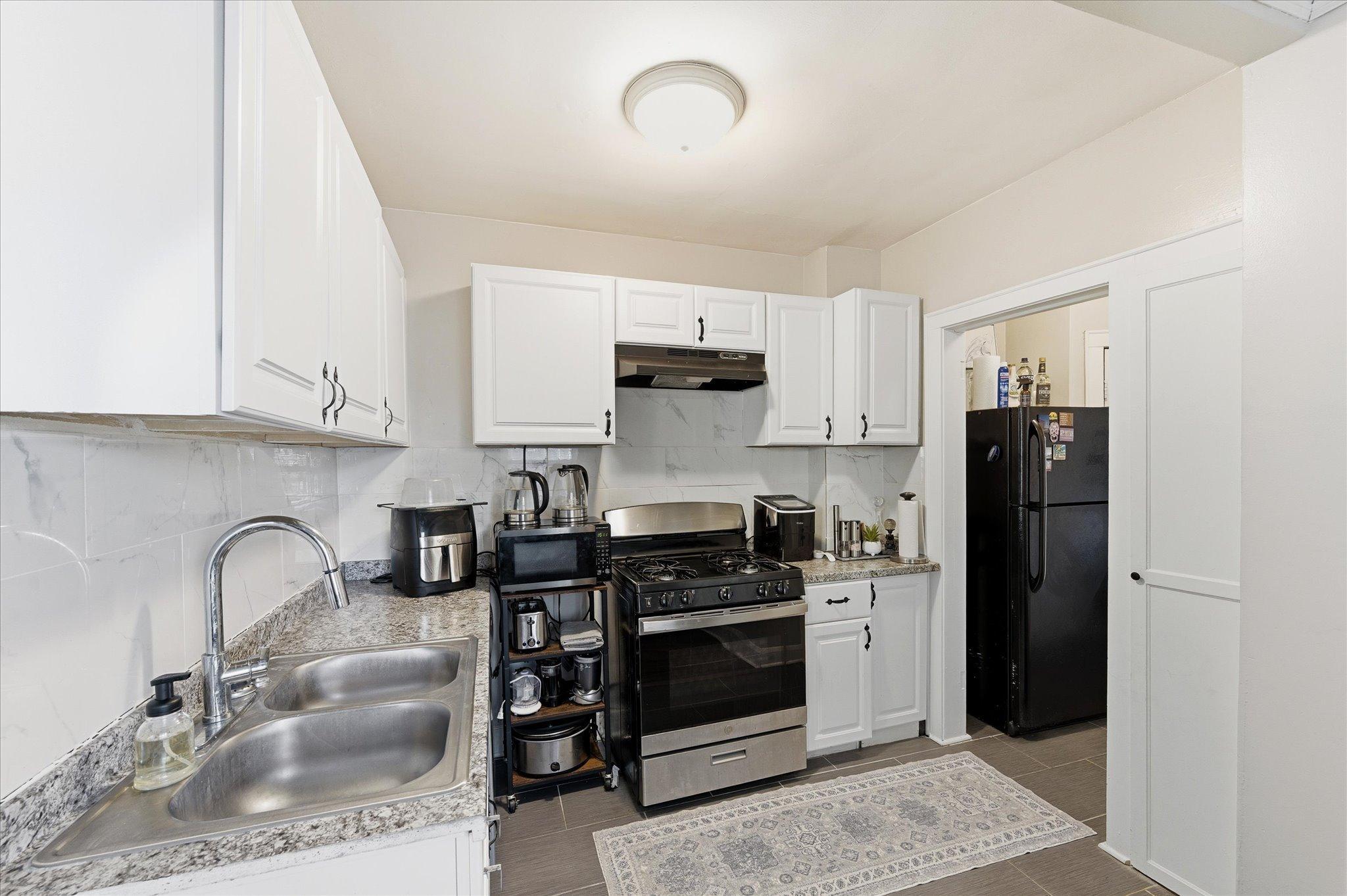 View of Residential Income at 4333 Fremont Avenue, Minneapolis MN 55412, Minneapolis (6 of 40) - Mike Wilen | Minnesota Team Real Estate