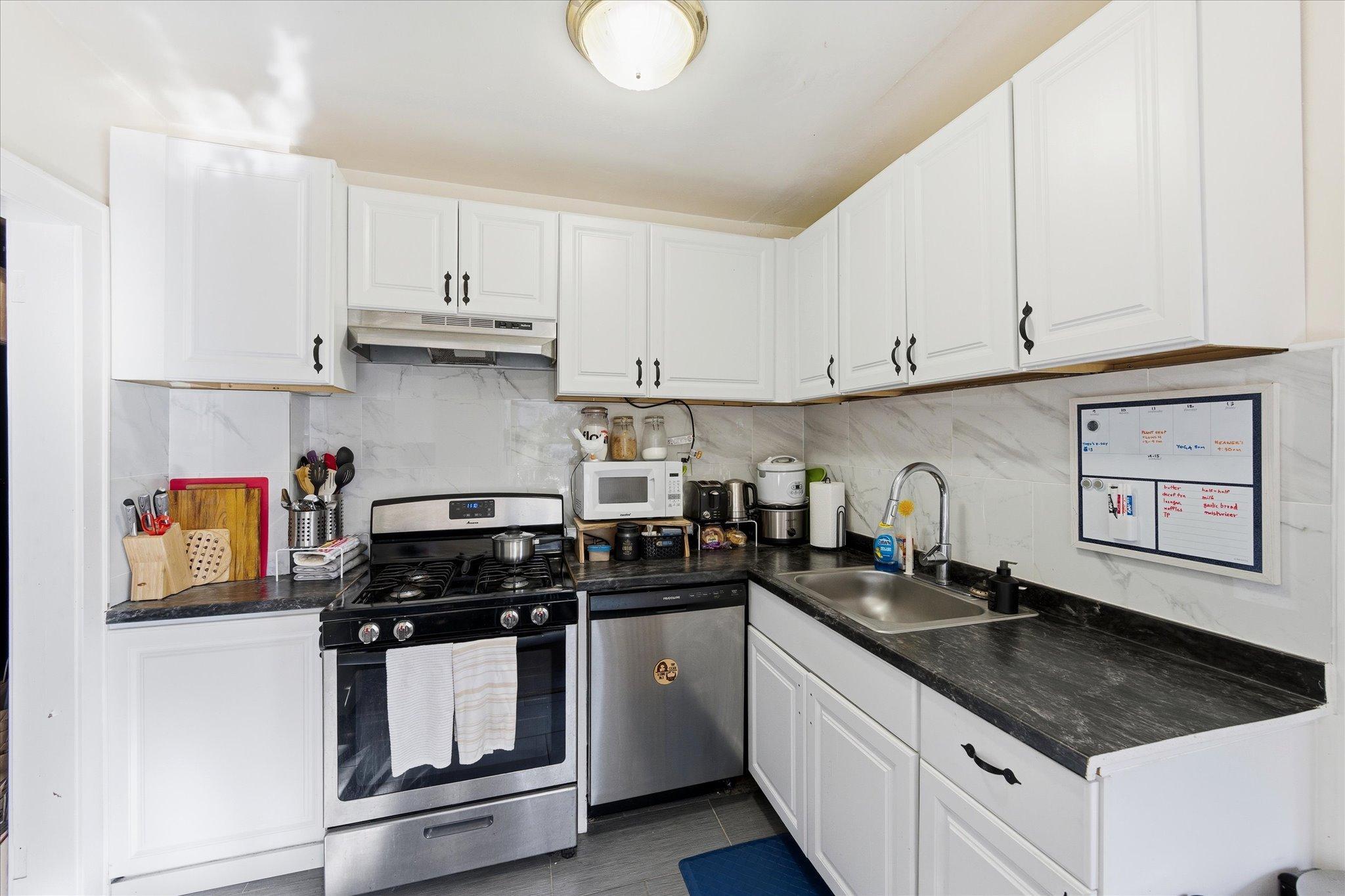 View of Residential Income at 4333 Fremont Avenue, Minneapolis MN 55412, Minneapolis (19 of 40) - Mike Wilen | Minnesota Team Real Estate