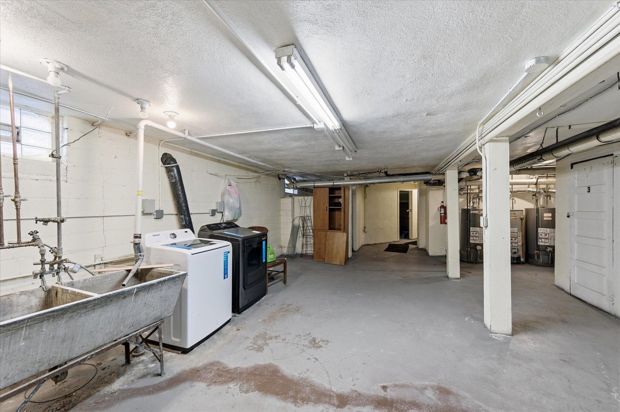View of Residential Income at 4333 Fremont Avenue, Minneapolis MN 55412, Minneapolis (29 of 40) - Mike Wilen | Minnesota Team Real Estate