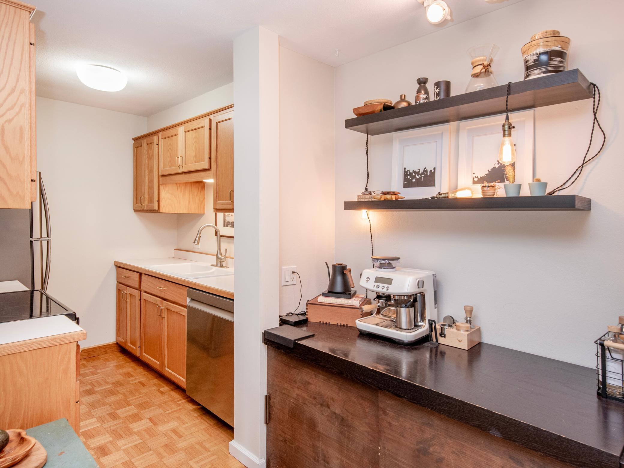 View of Residential at 2928 Dean Parkway #4B, Minneapolis MN 55416, Minneapolis (14 of 42) - Mike Wilen | Minnesota Team Real Estate