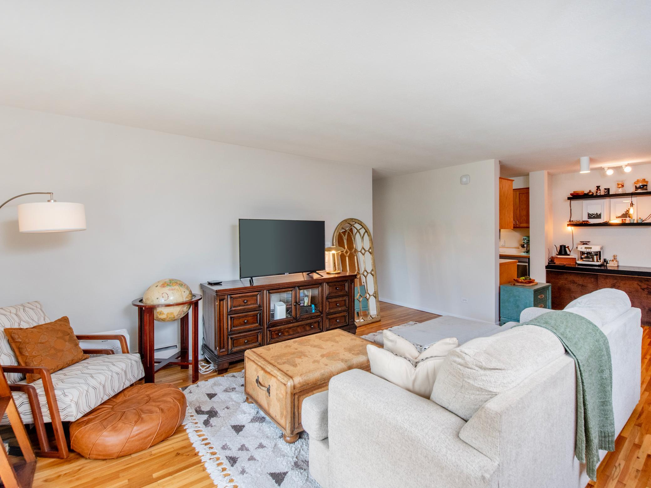 View of Residential at 2928 Dean Parkway #4B, Minneapolis MN 55416, Minneapolis (12 of 42) - Mike Wilen | Minnesota Team Real Estate