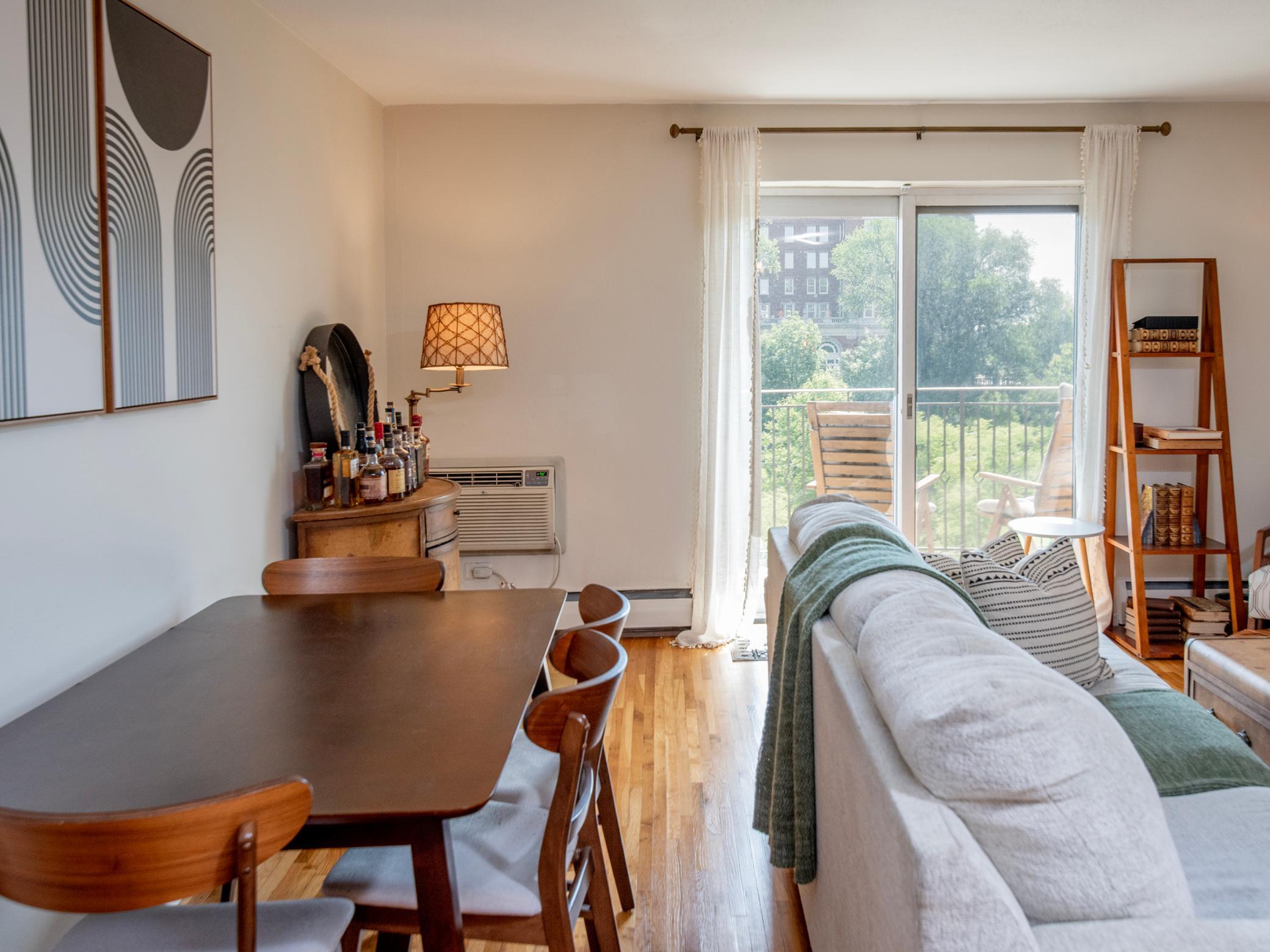 View of Residential at 2928 Dean Parkway #4B, Minneapolis MN 55416, Minneapolis (4 of 42) - Mike Wilen | Minnesota Team Real Estate
