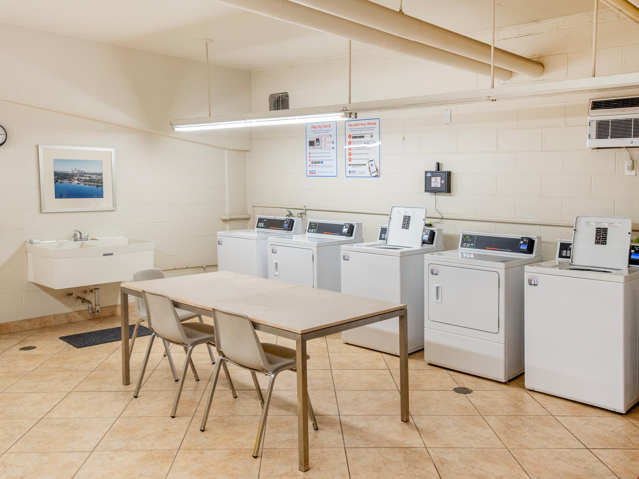 View of Residential at 2928 Dean Parkway #4B, Minneapolis MN 55416, Minneapolis (30 of 42) - Mike Wilen | Minnesota Team Real Estate