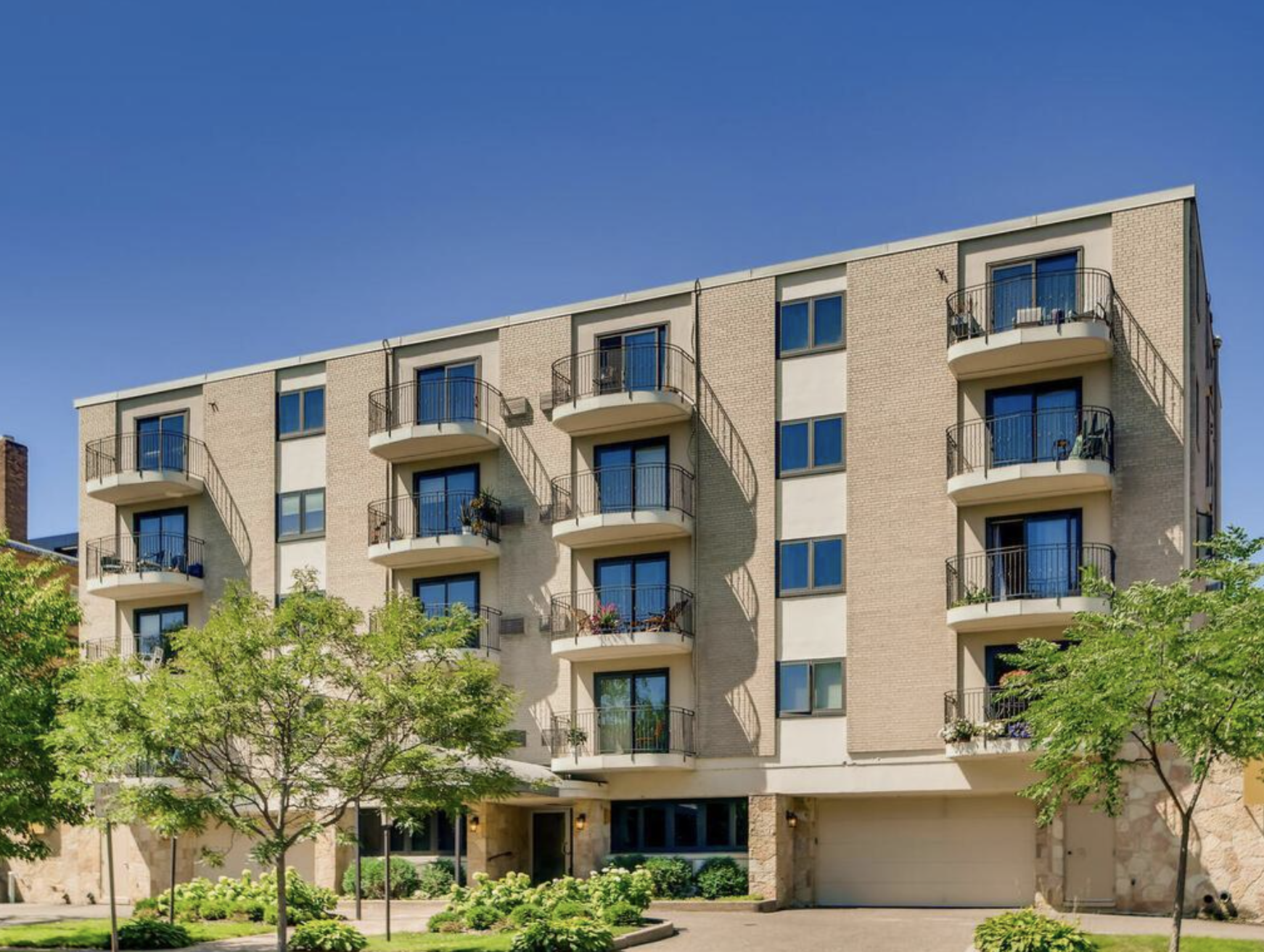 View of Residential at 2928 Dean Parkway #4B, Minneapolis MN 55416, Minneapolis (23 of 42) - Mike Wilen | Minnesota Team Real Estate