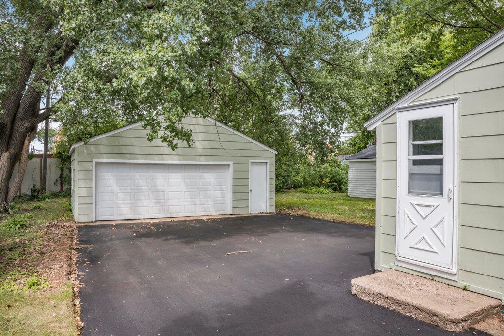 View of Residential at 3050 Utah Avenue, Saint Louis Park MN 55426, Saint Louis Park (23 of 23) - Mike Wilen | Minnesota Team Real Estate