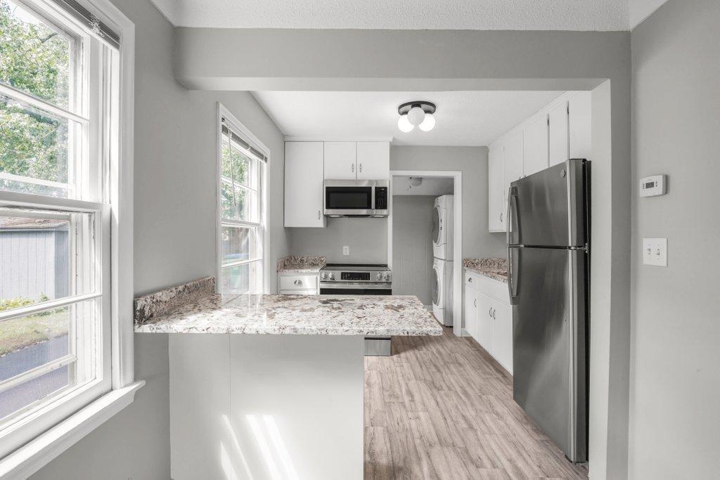View of Residential at 3050 Utah Avenue, Saint Louis Park MN 55426, Saint Louis Park (6 of 23) - Mike Wilen | Minnesota Team Real Estate