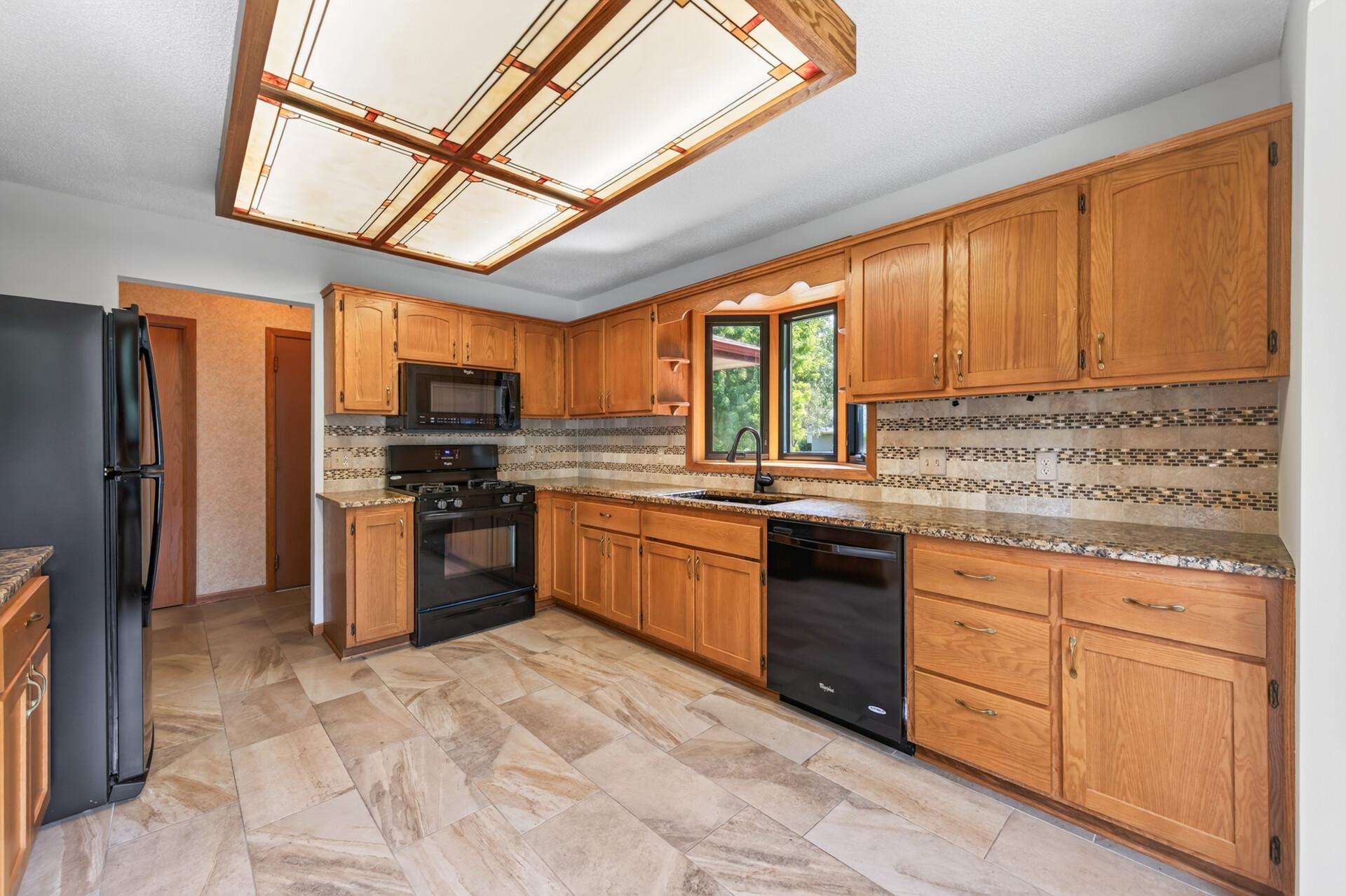 View of Residential at 7238 Taffy Way, Eden Prairie MN 55346, Eden Prairie (8 of 41) - Mike Wilen | Minnesota Team Real Estate