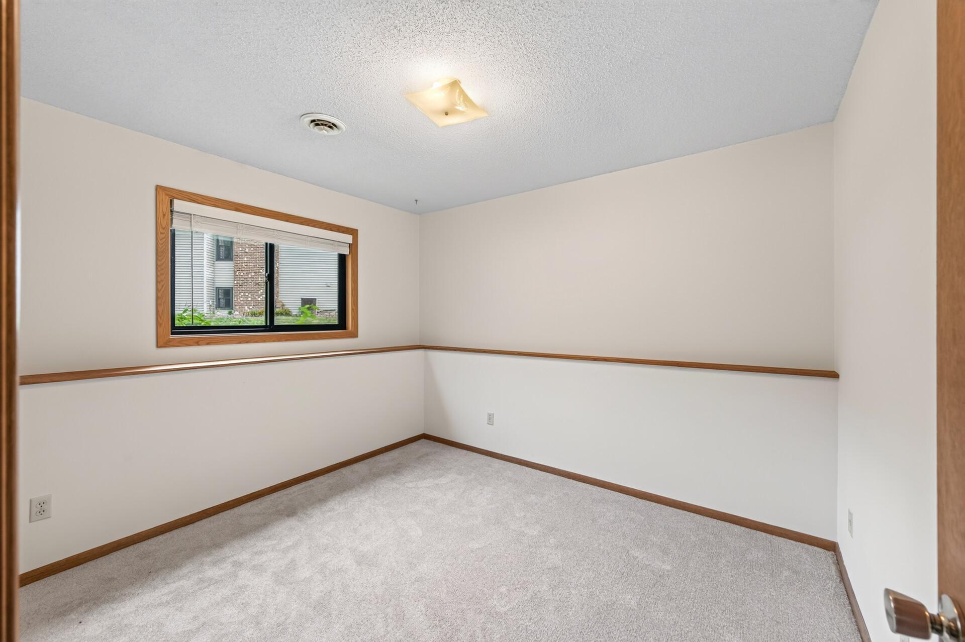 View of Residential at 7238 Taffy Way, Eden Prairie MN 55346, Eden Prairie (27 of 41) - Mike Wilen | Minnesota Team Real Estate