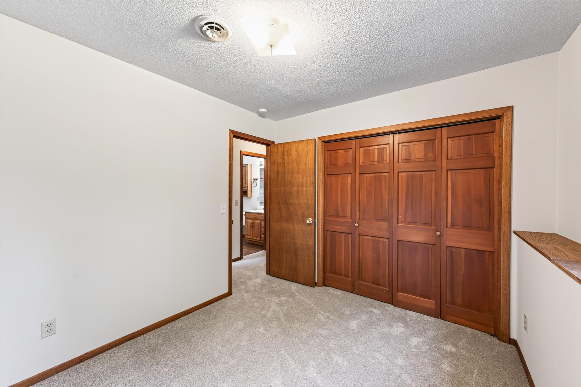 View of Residential at 7238 Taffy Way, Eden Prairie MN 55346, Eden Prairie (28 of 41) - Mike Wilen | Minnesota Team Real Estate