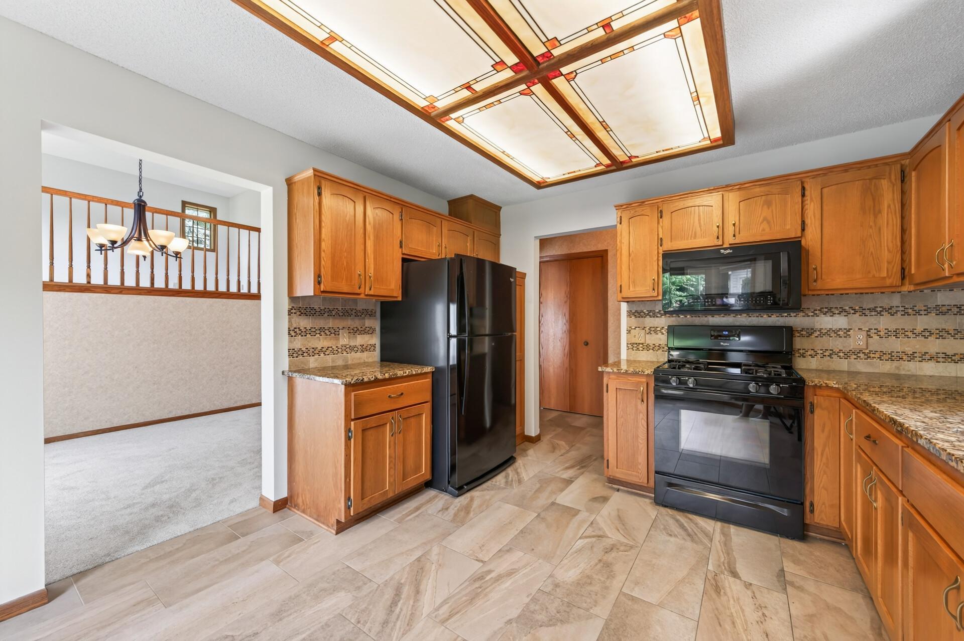 View of Residential at 7238 Taffy Way, Eden Prairie MN 55346, Eden Prairie (6 of 41) - Mike Wilen | Minnesota Team Real Estate
