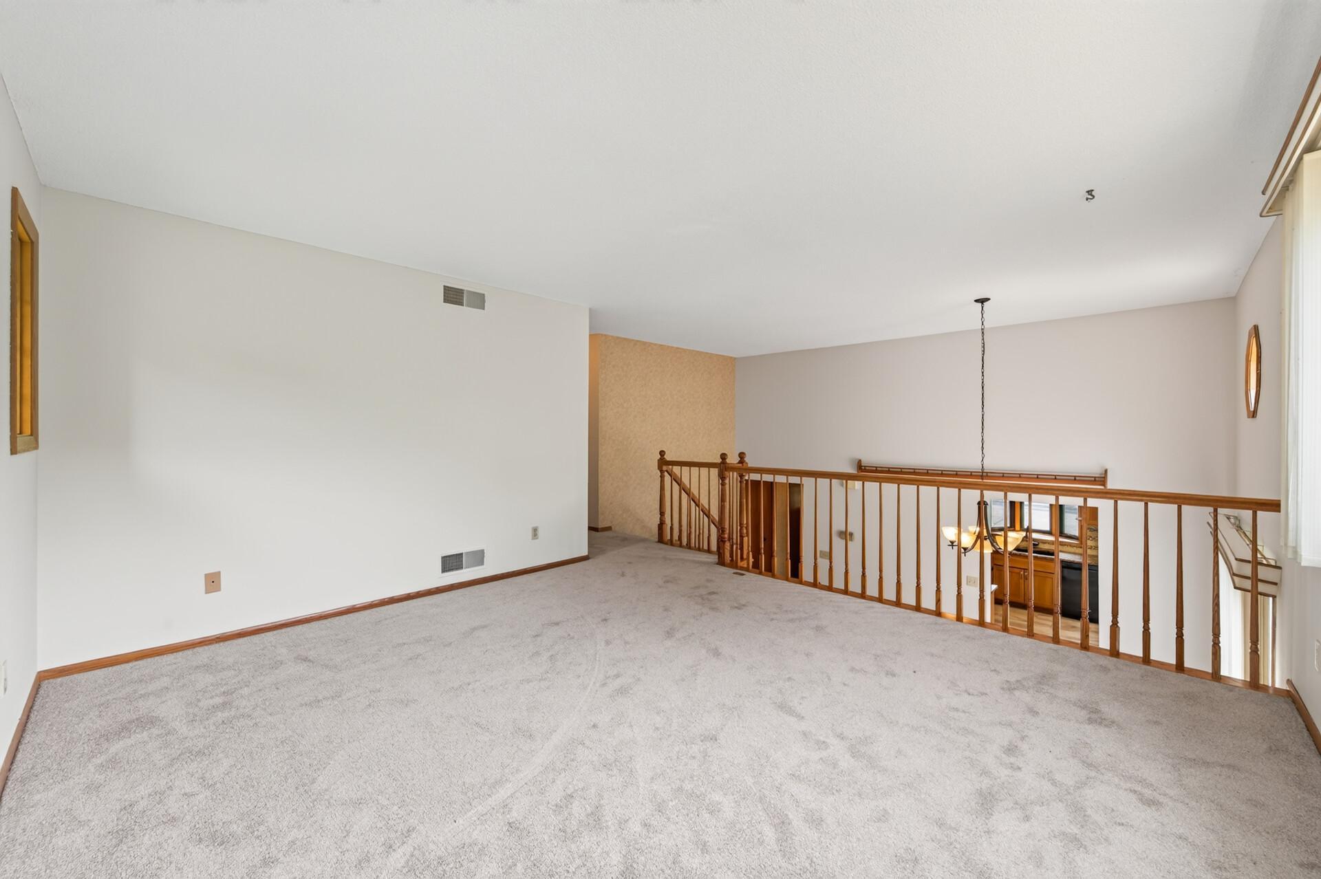 View of Residential at 7238 Taffy Way, Eden Prairie MN 55346, Eden Prairie (14 of 41) - Mike Wilen | Minnesota Team Real Estate