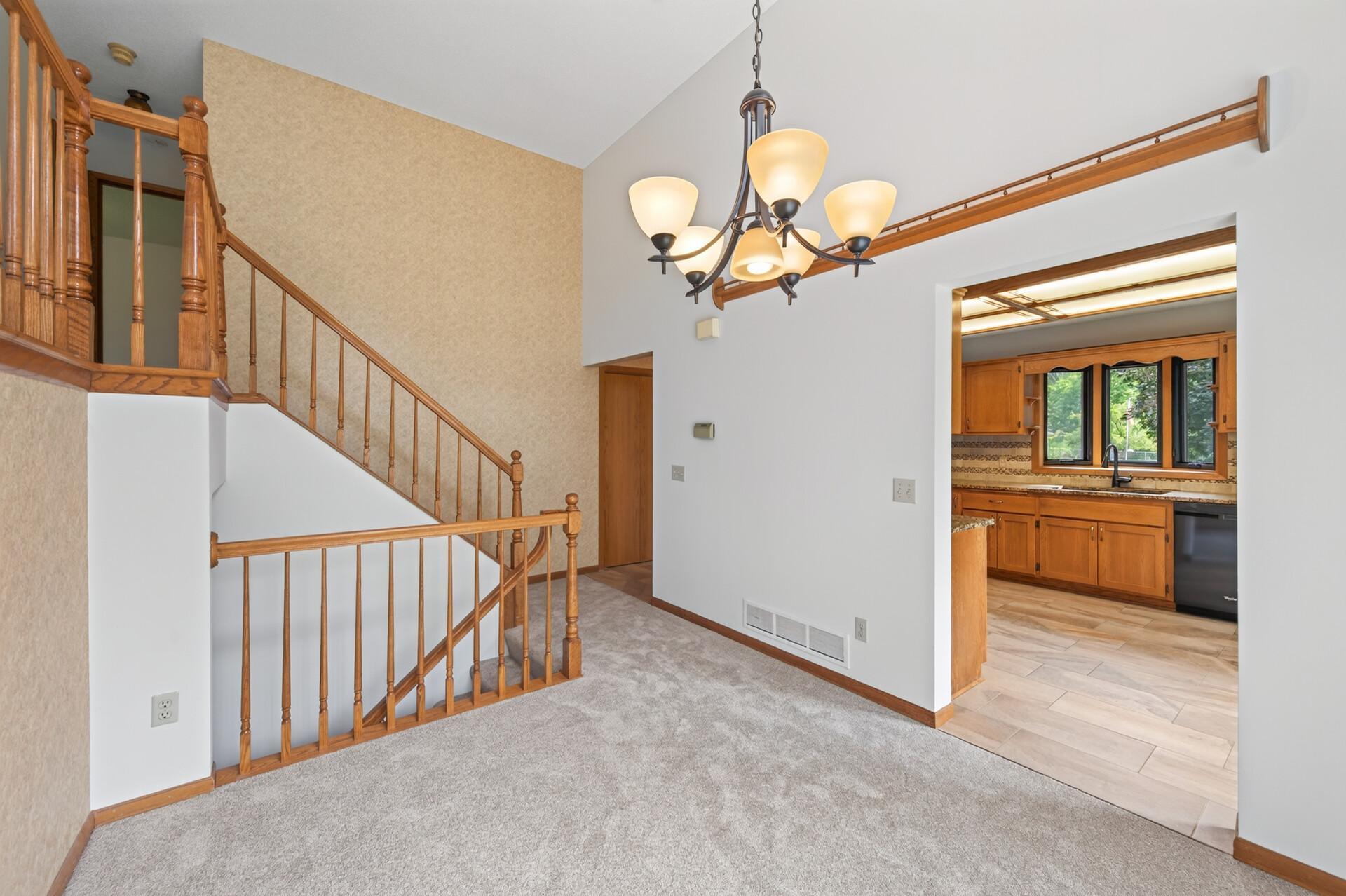 View of Residential at 7238 Taffy Way, Eden Prairie MN 55346, Eden Prairie (10 of 41) - Mike Wilen | Minnesota Team Real Estate