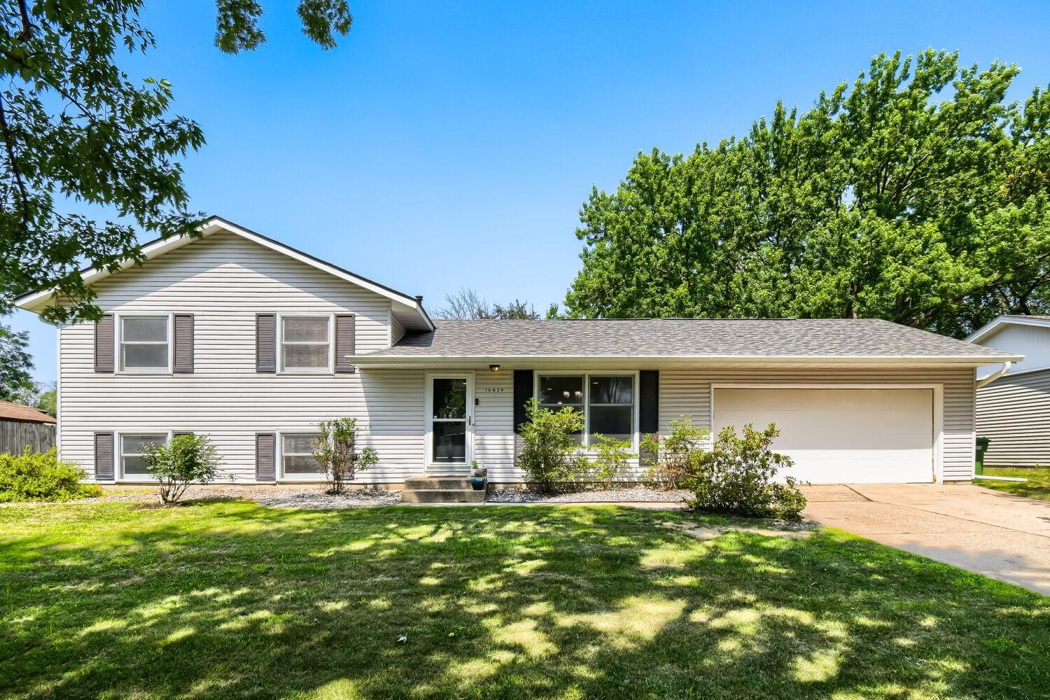 View of Residential at 10439 Thrush Street, Coon Rapids MN 55433, Coon Rapids (23 of 37) - Mike Wilen | Minnesota Team Real Estate