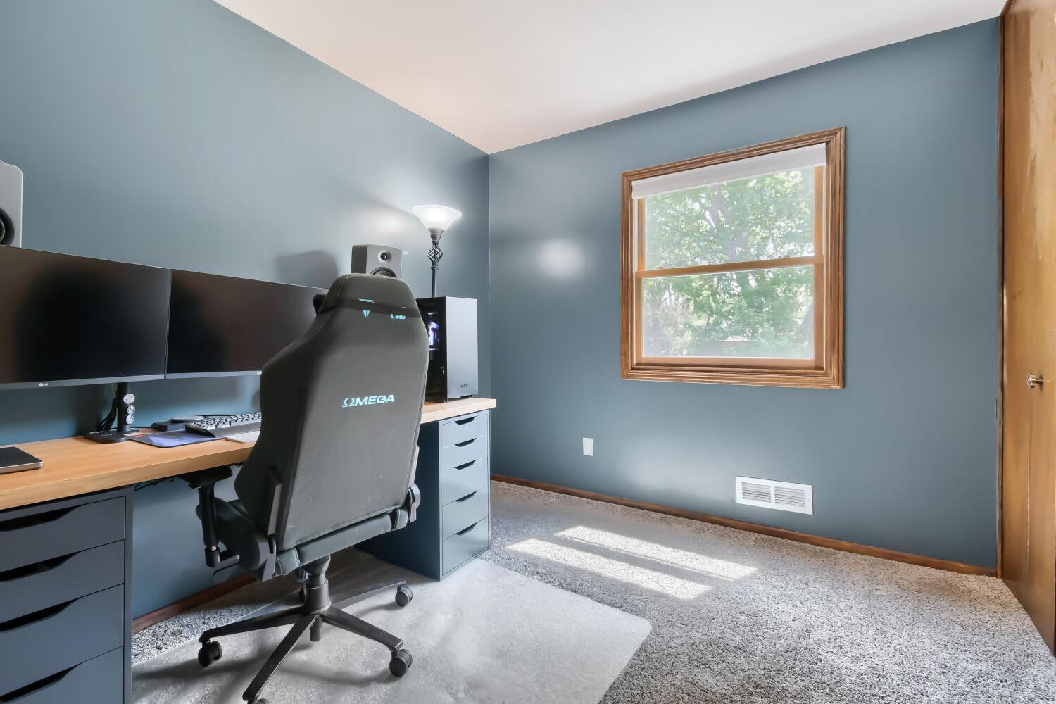 View of Residential at 10439 Thrush Street, Coon Rapids MN 55433, Coon Rapids (16 of 37) - Mike Wilen | Minnesota Team Real Estate