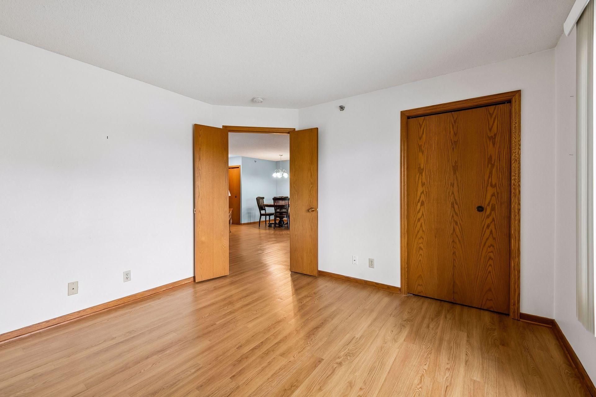 View of Residential at 3801 98th Street #209, Bloomington MN 55431, Bloomington (25 of 34) - Mike Wilen | Minnesota Team Real Estate