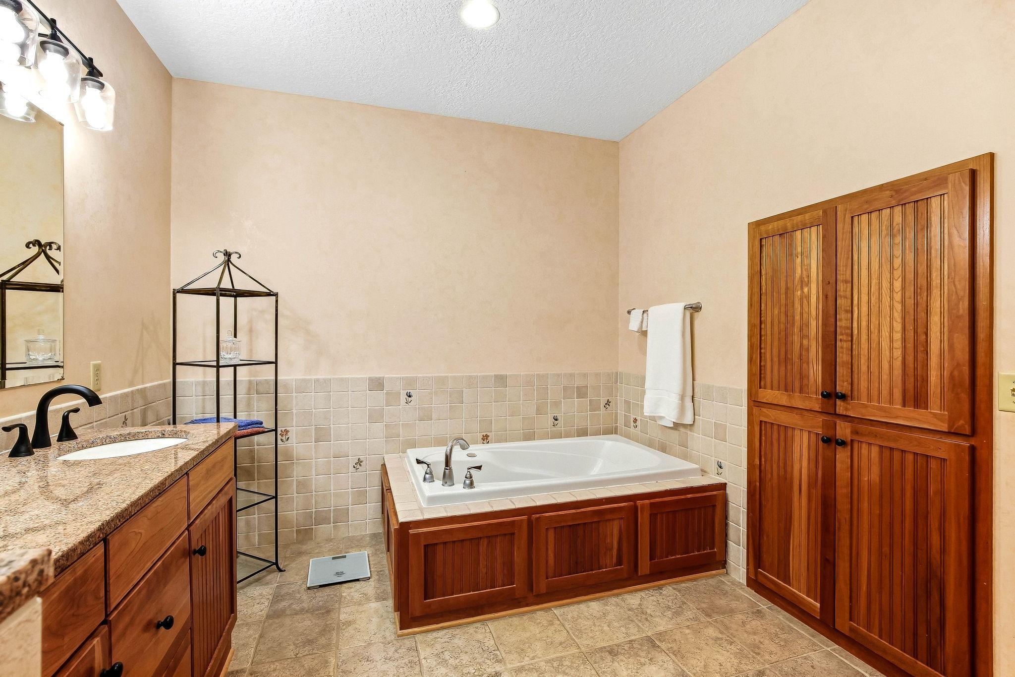 View of Residential at 14802 Margaret Place, Minnetonka MN 55345, Minnetonka (23 of 37) - Mike Wilen | Minnesota Team Real Estate