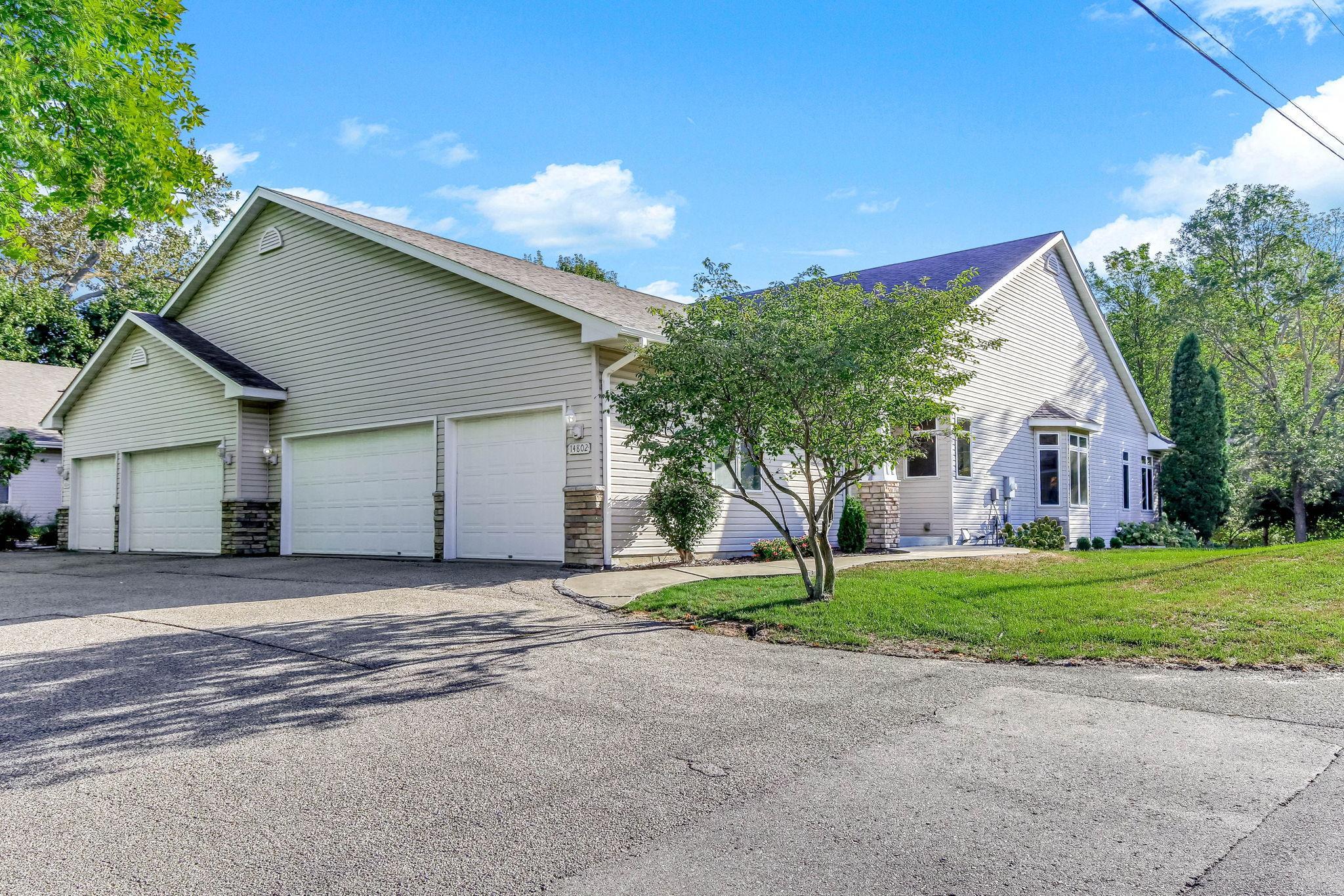 View of Residential at 14802 Margaret Place, Minnetonka MN 55345, Minnetonka (15 of 37) - Mike Wilen | Minnesota Team Real Estate