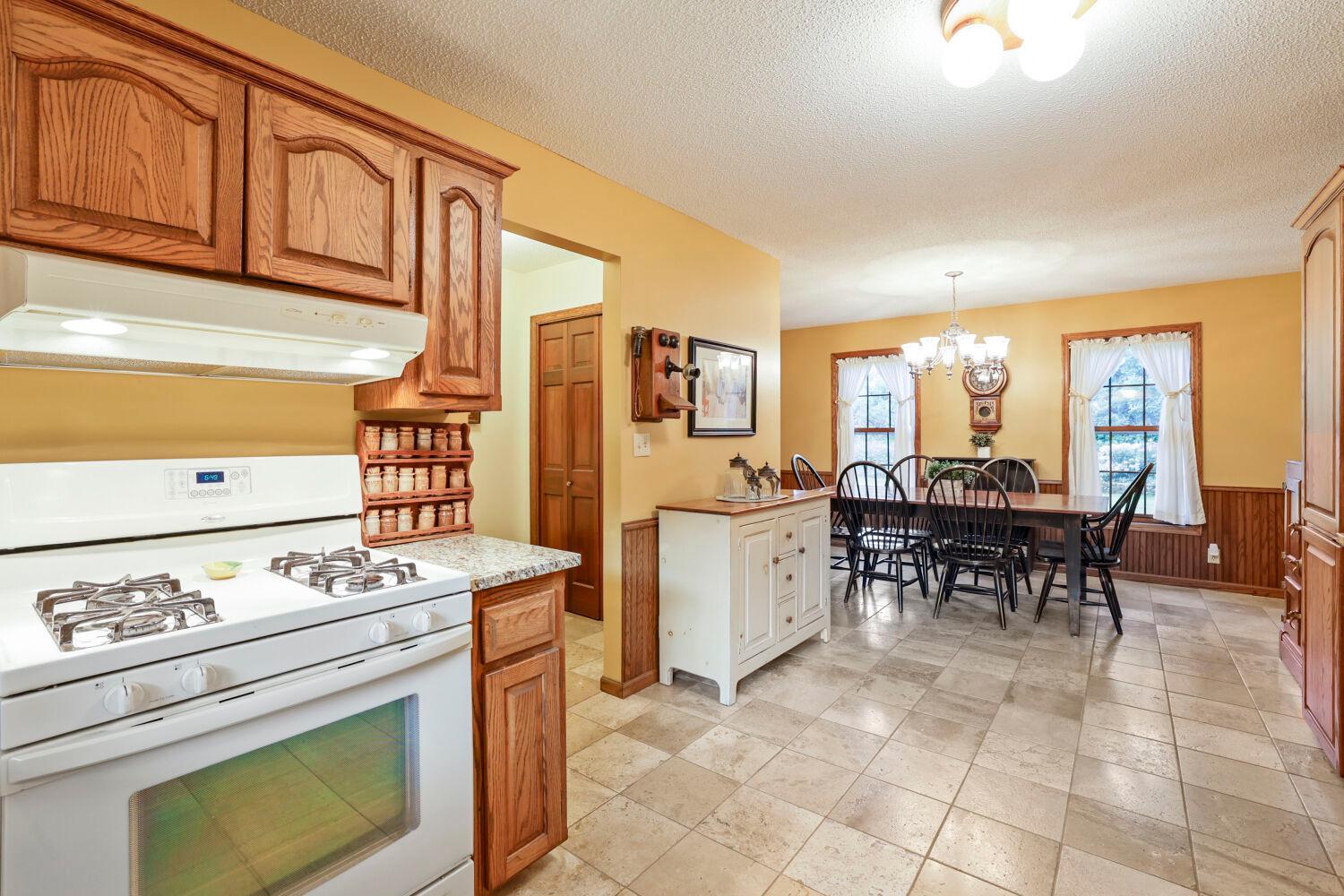 View of Residential at 9905 Brent Avenue, Inver Grove Heights MN 55077, Inver Grove Heights (14 of 33) - Mike Wilen | Minnesota Team Real Estate