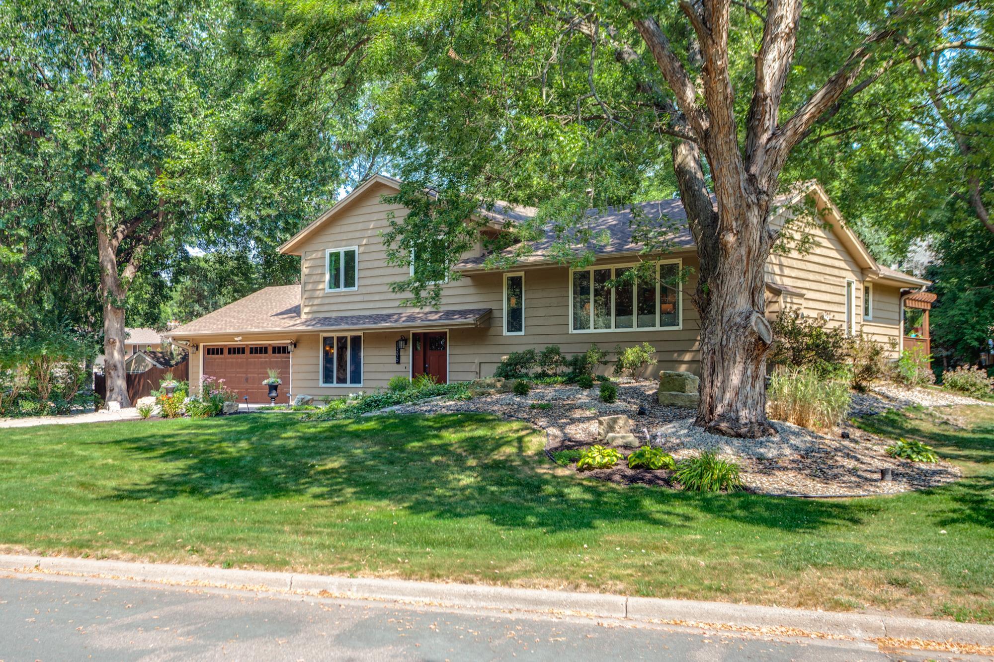 View of Residential at 1395 Farmdale Road, Mendota Heights MN 55118, Mendota Heights (69 of 70) - Mike Wilen | Minnesota Team Real Estate
