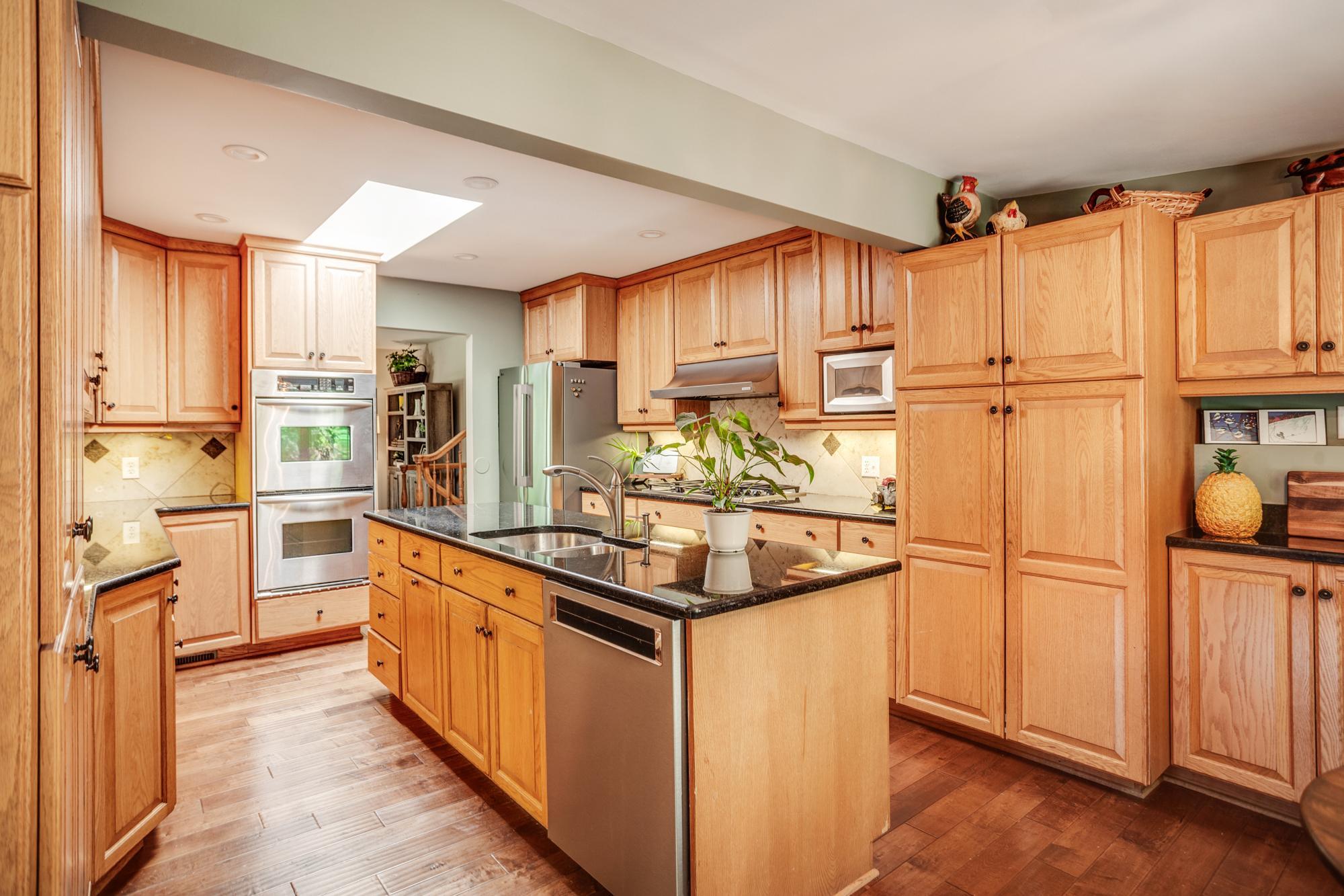 View of Residential at 1395 Farmdale Road, Mendota Heights MN 55118, Mendota Heights (22 of 70) - Mike Wilen | Minnesota Team Real Estate
