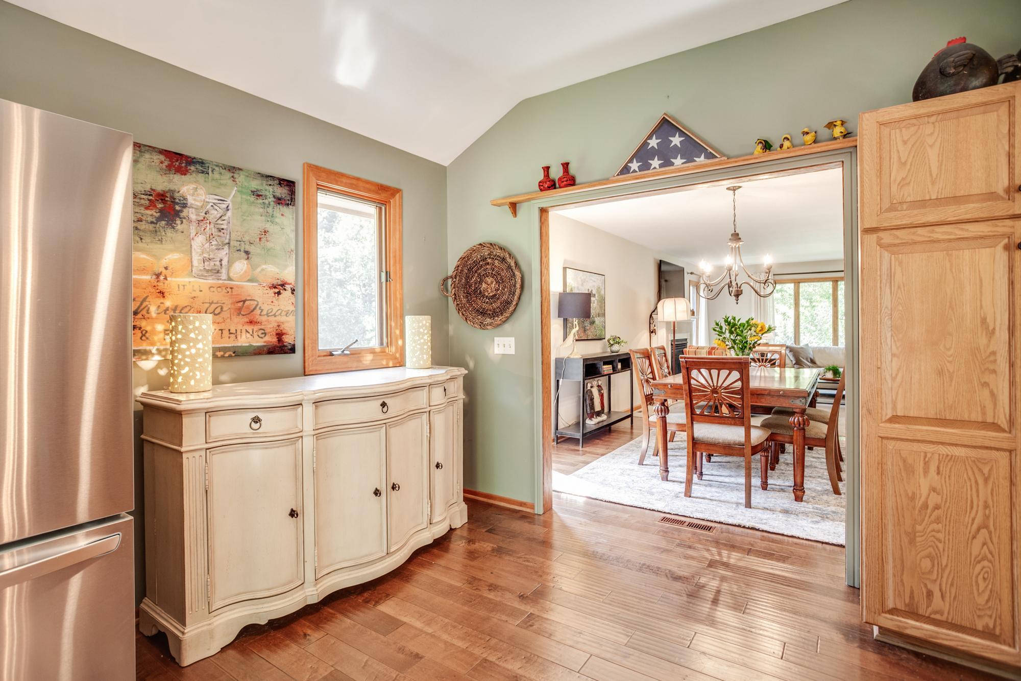 View of Residential at 1395 Farmdale Road, Mendota Heights MN 55118, Mendota Heights (14 of 70) - Mike Wilen | Minnesota Team Real Estate