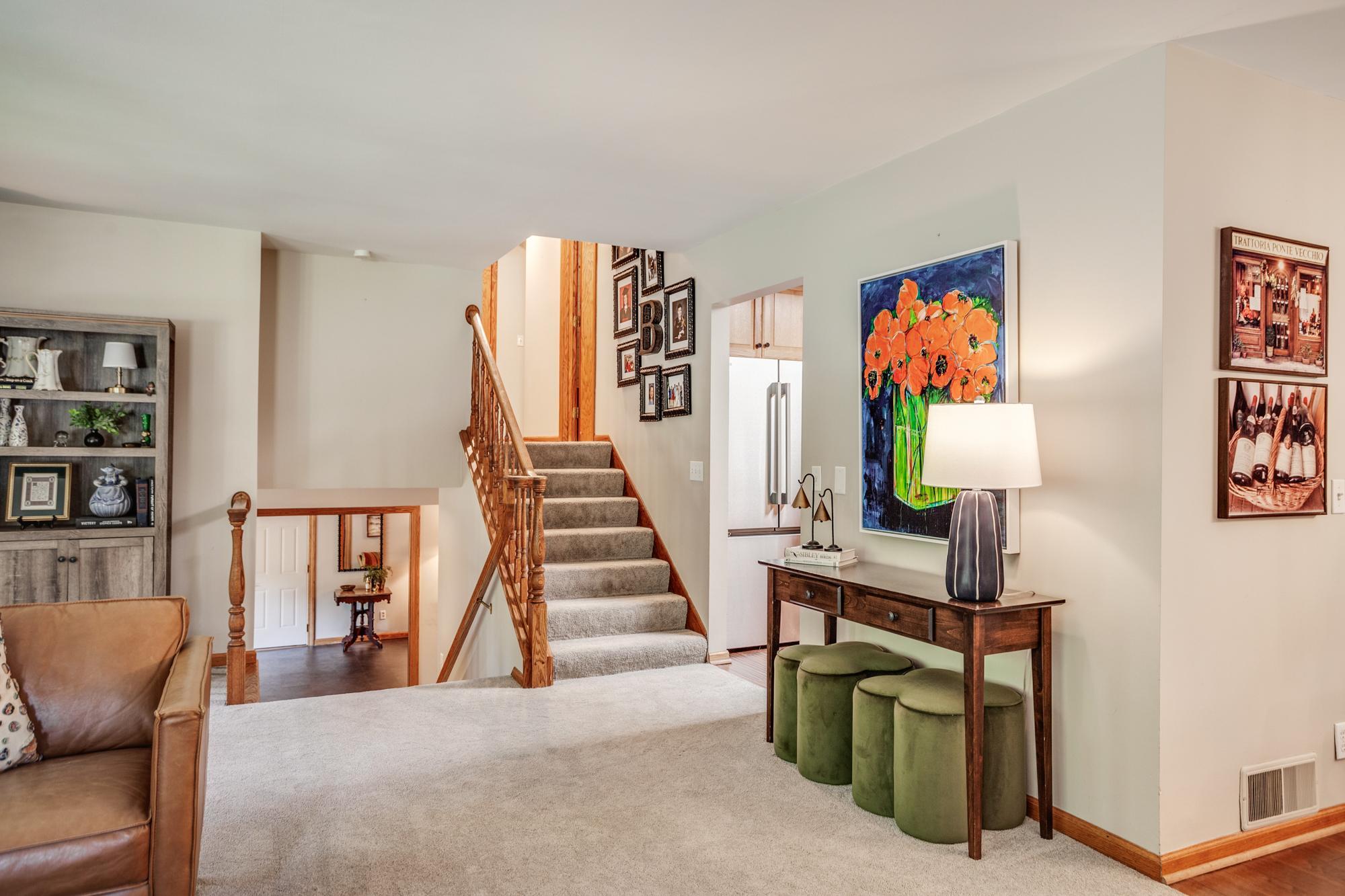 View of Residential at 1395 Farmdale Road, Mendota Heights MN 55118, Mendota Heights (26 of 70) - Mike Wilen | Minnesota Team Real Estate